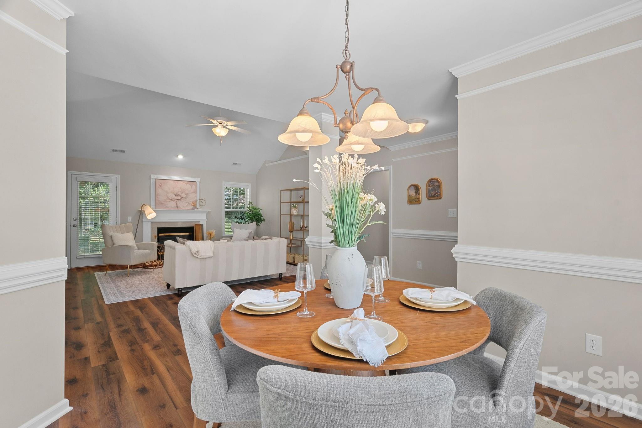 7219 Oxford Hunt Drive Property Photo 6