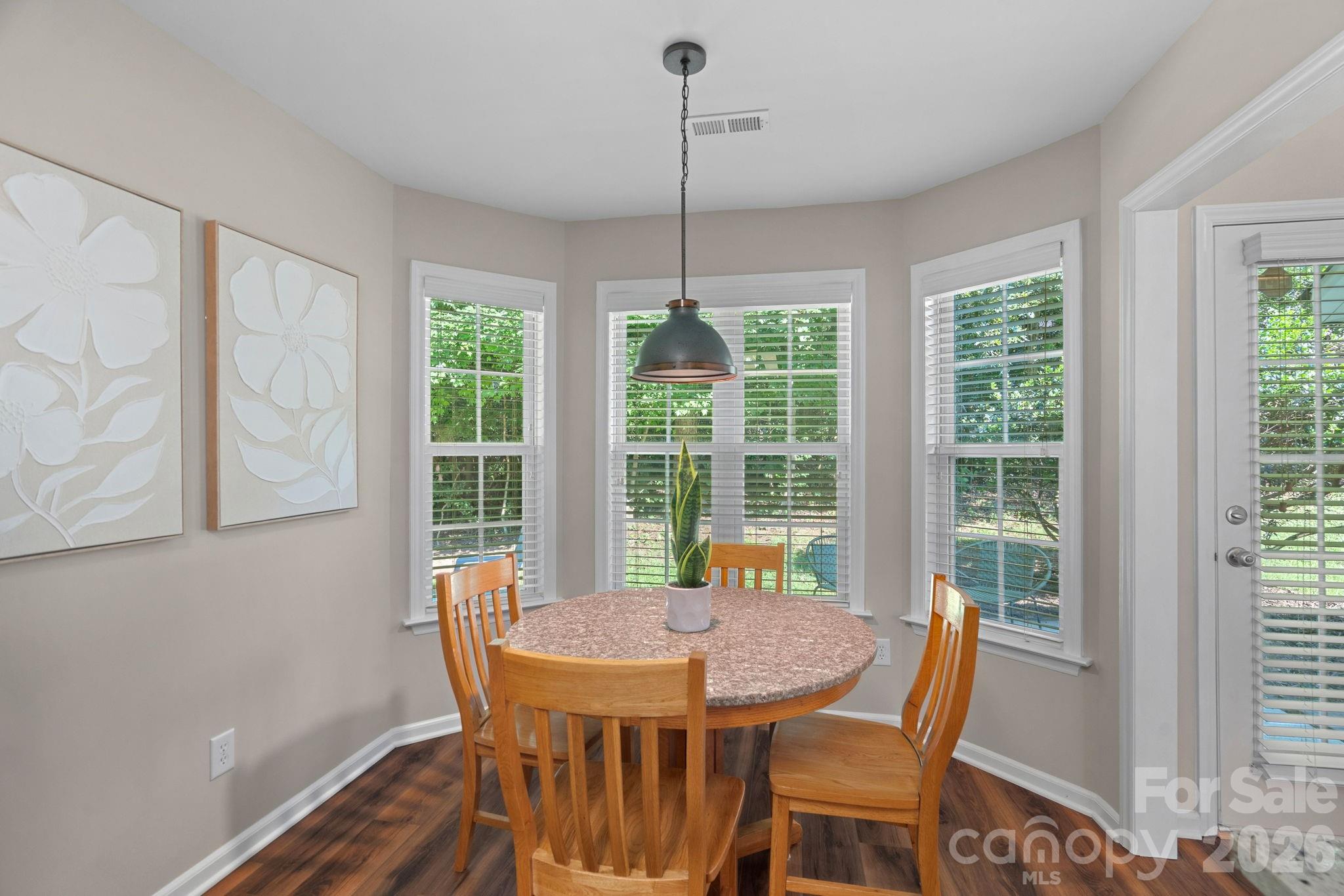 7219 Oxford Hunt Drive Property Photo 11
