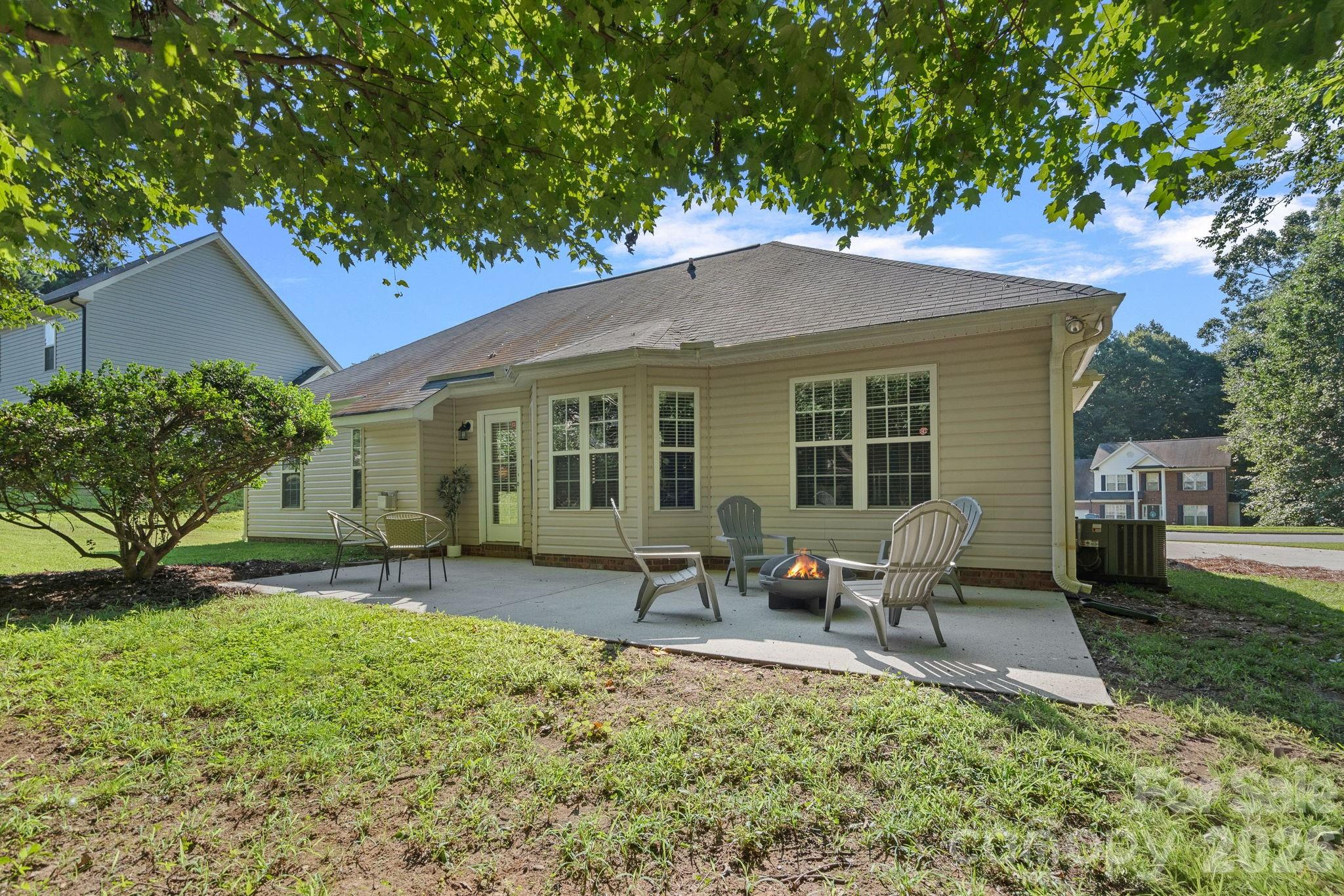 7219 Oxford Hunt Drive Property Photo 21