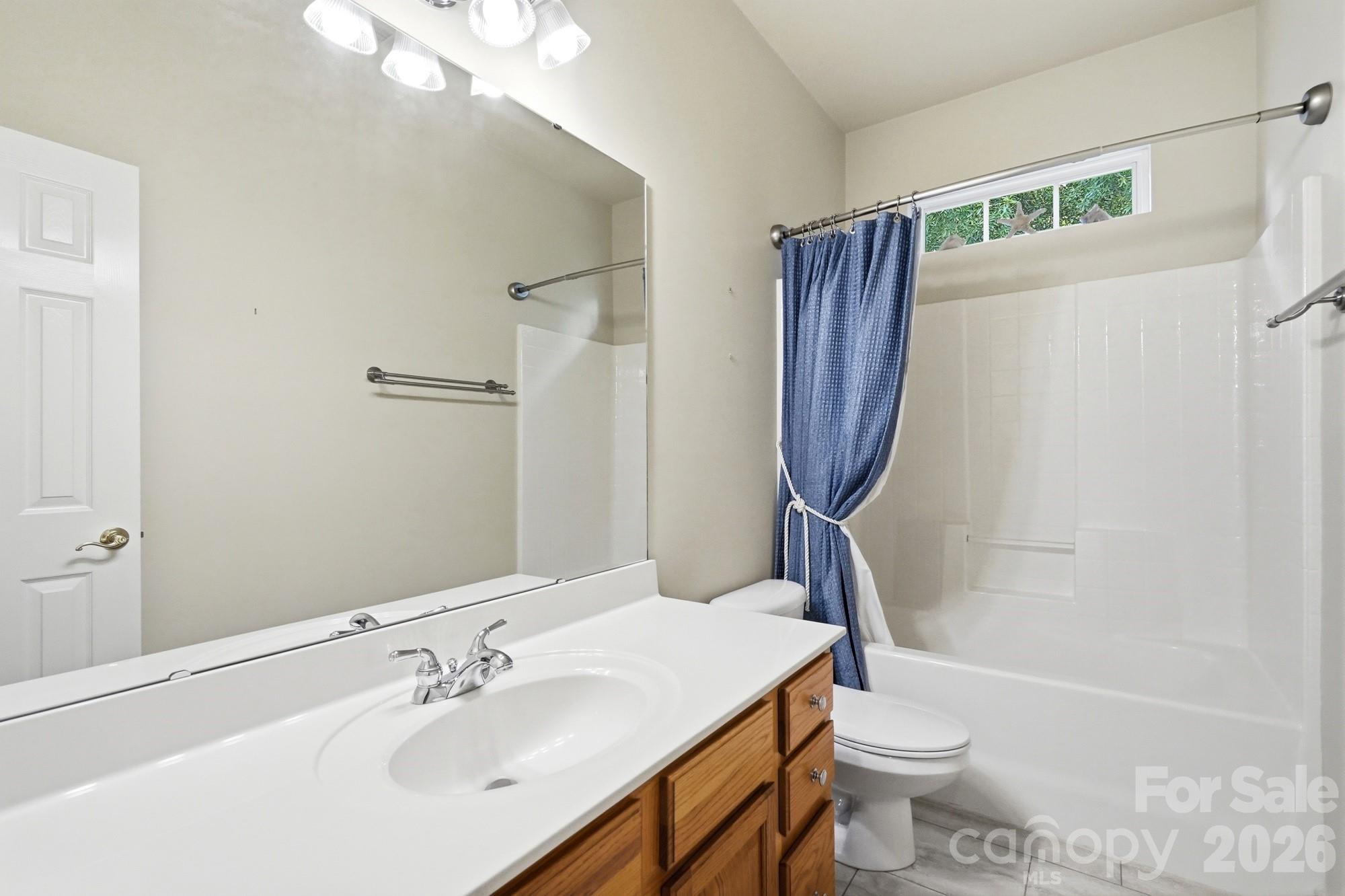 702 Torrey Pines Lane Property Photo 33