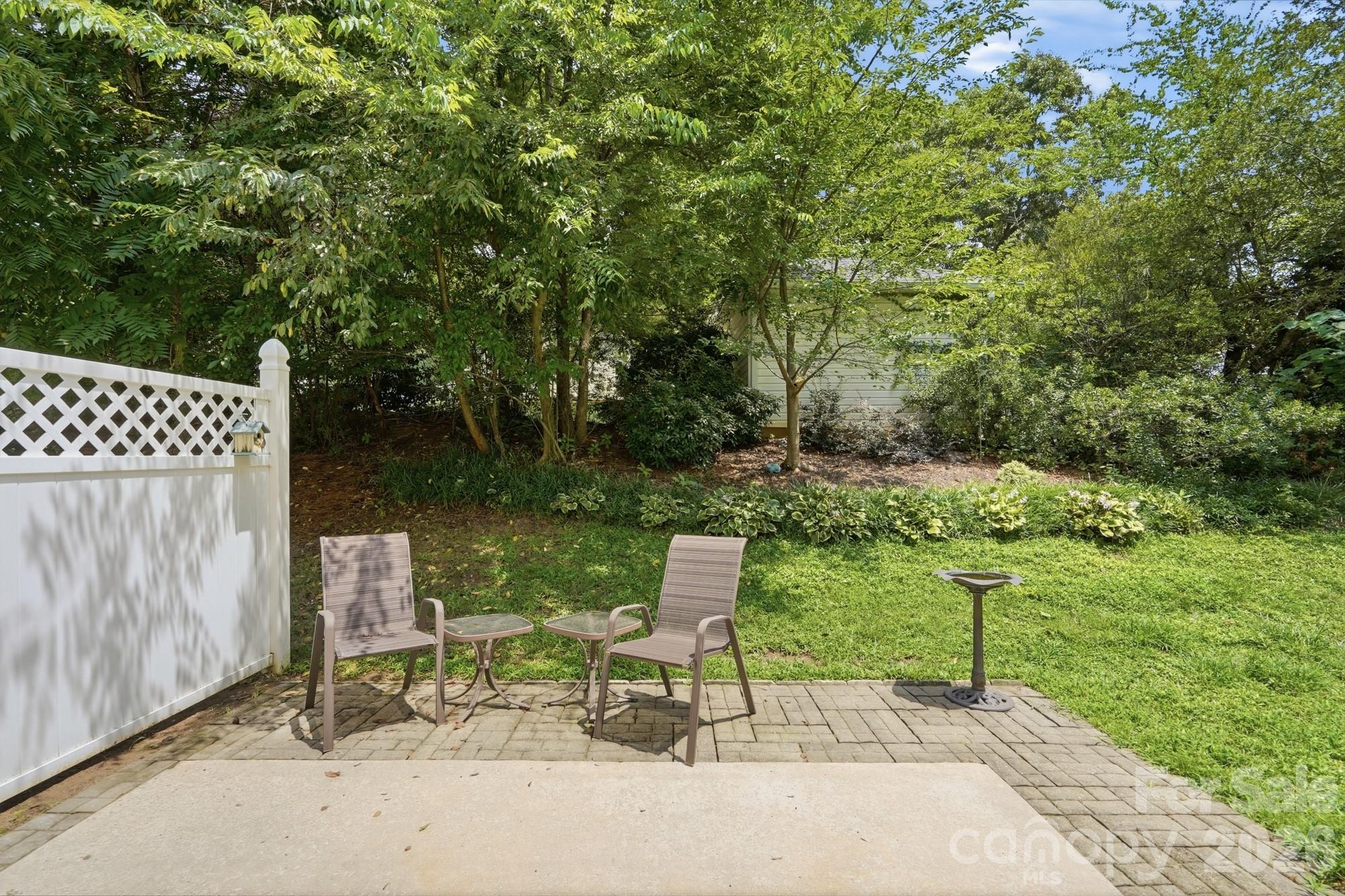 702 Torrey Pines Lane Property Photo 44
