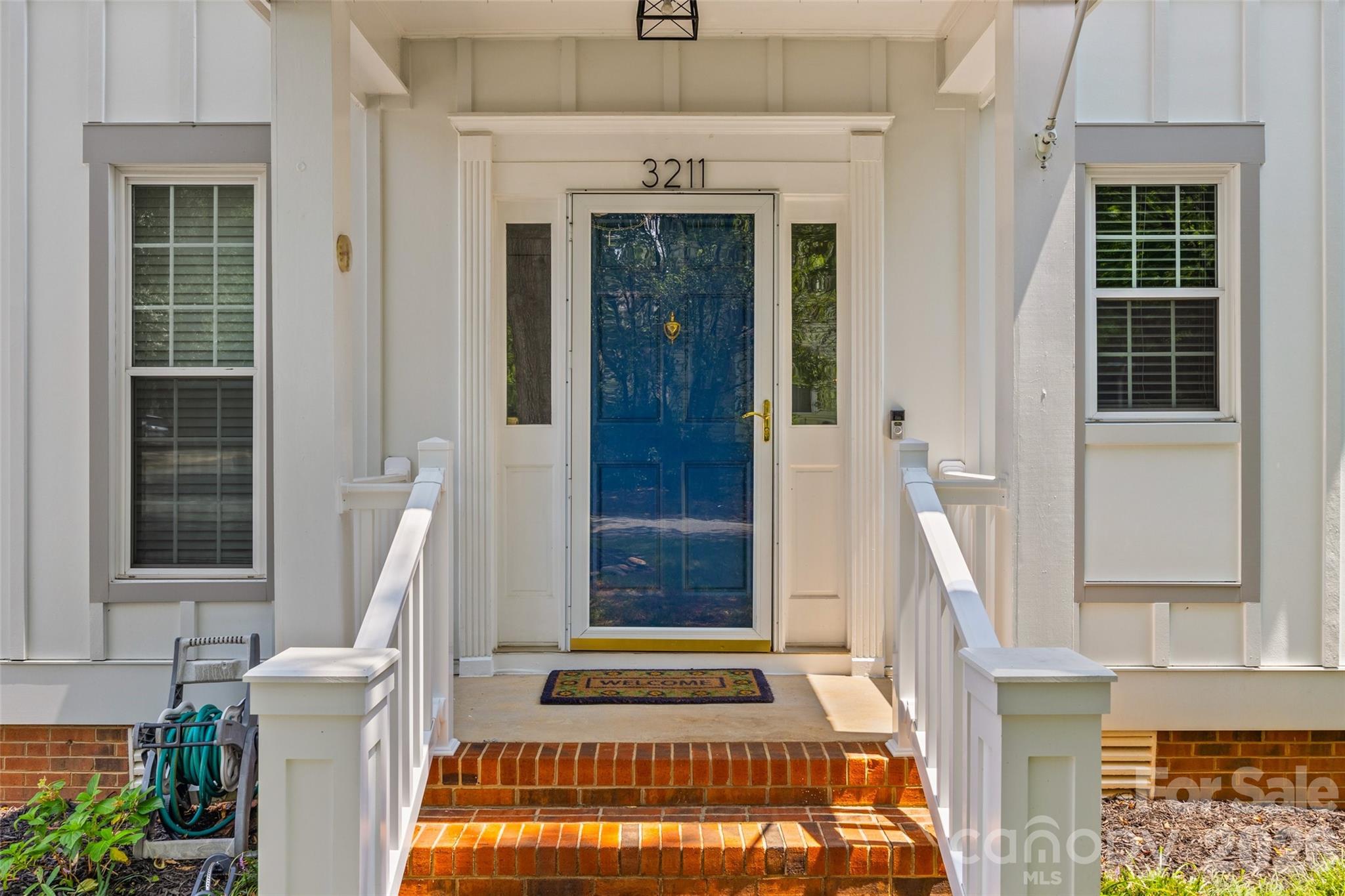 3211 Moores Glen Drive Property Photo 4