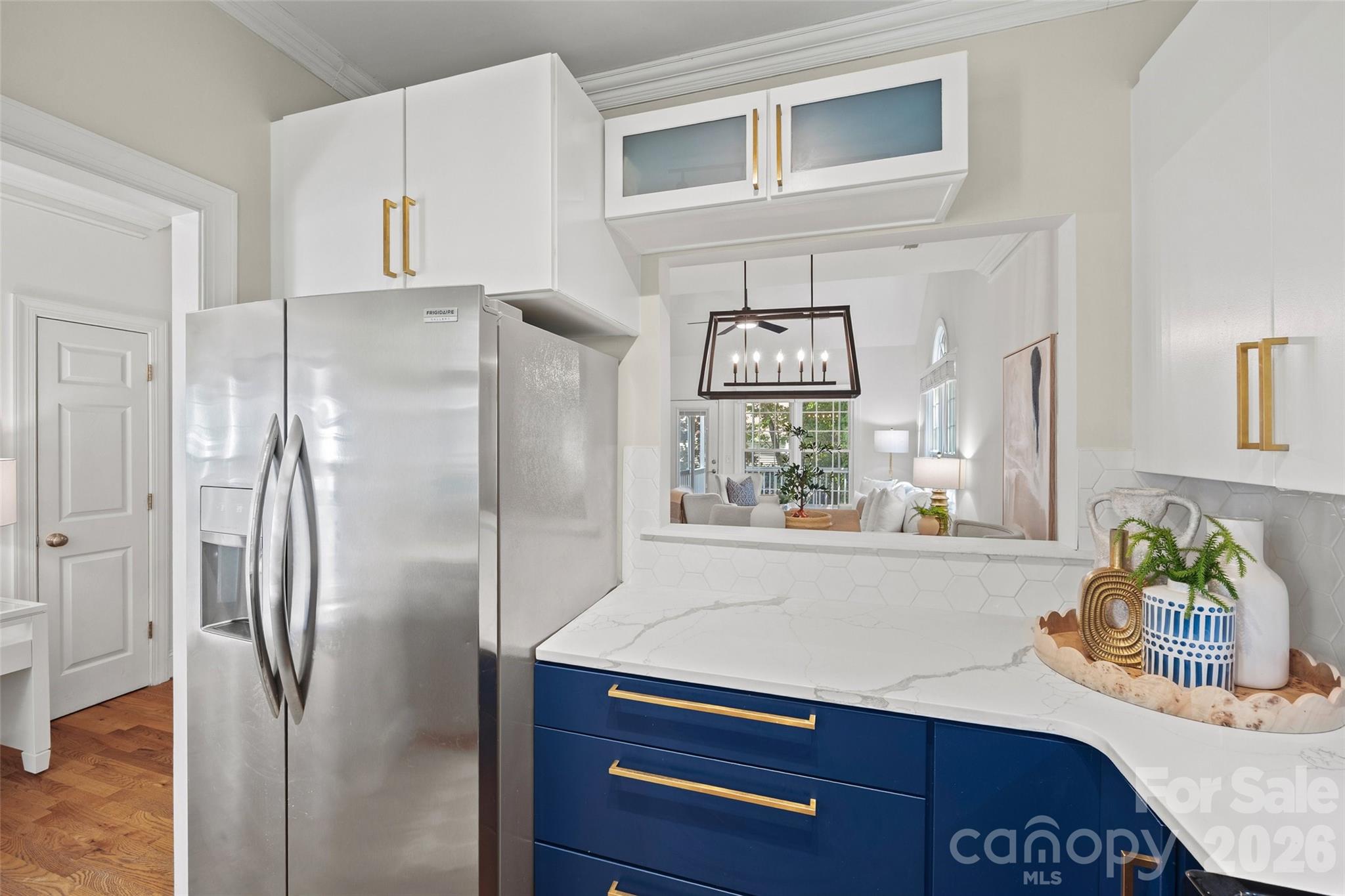 3211 Moores Glen Drive Property Photo 9