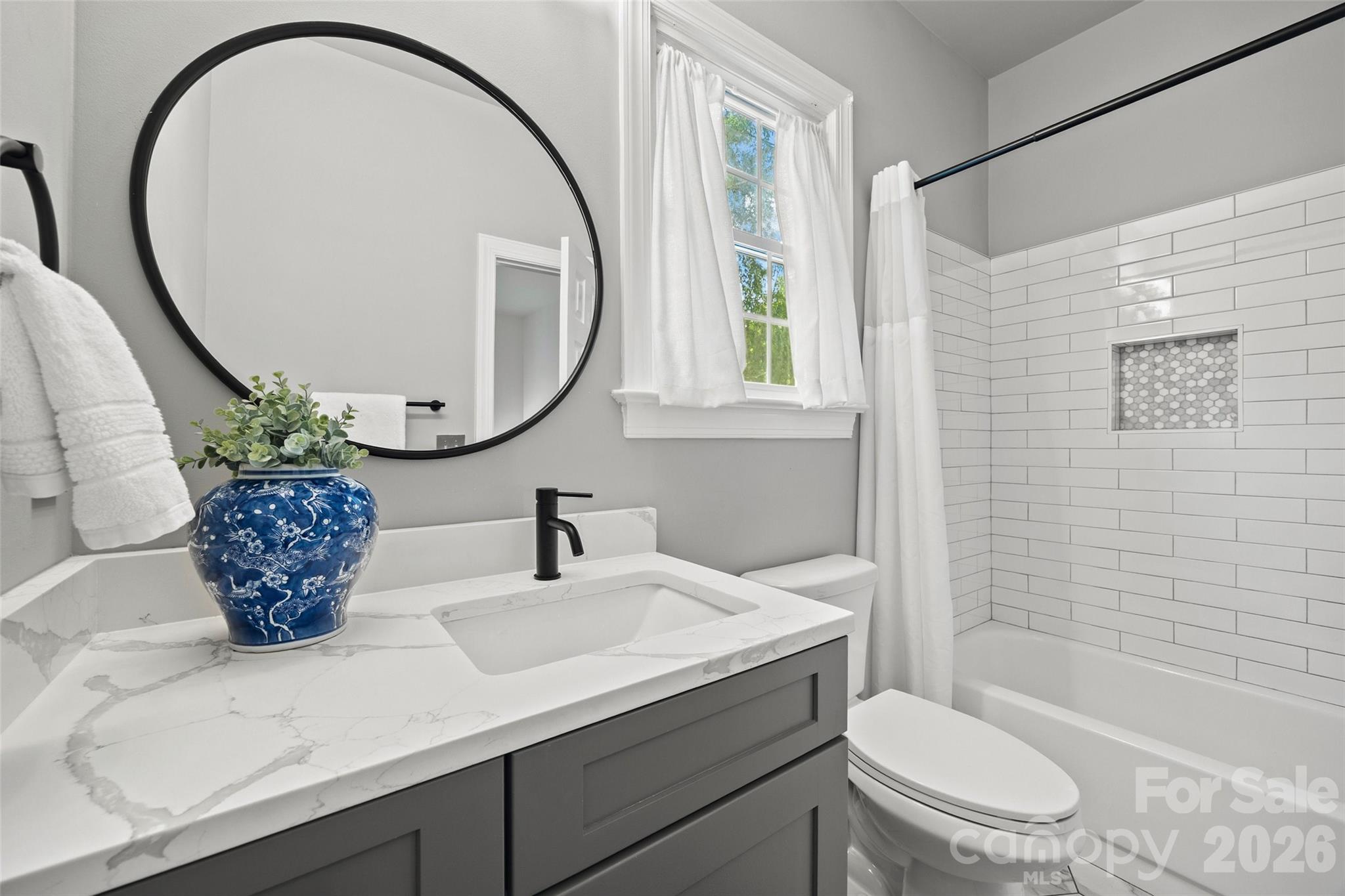 3211 Moores Glen Drive Property Photo 31