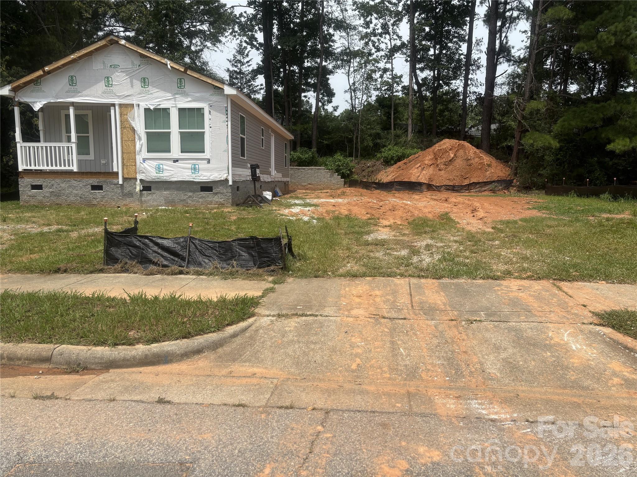 1725 Fox Hollow Drive Property Photo 1