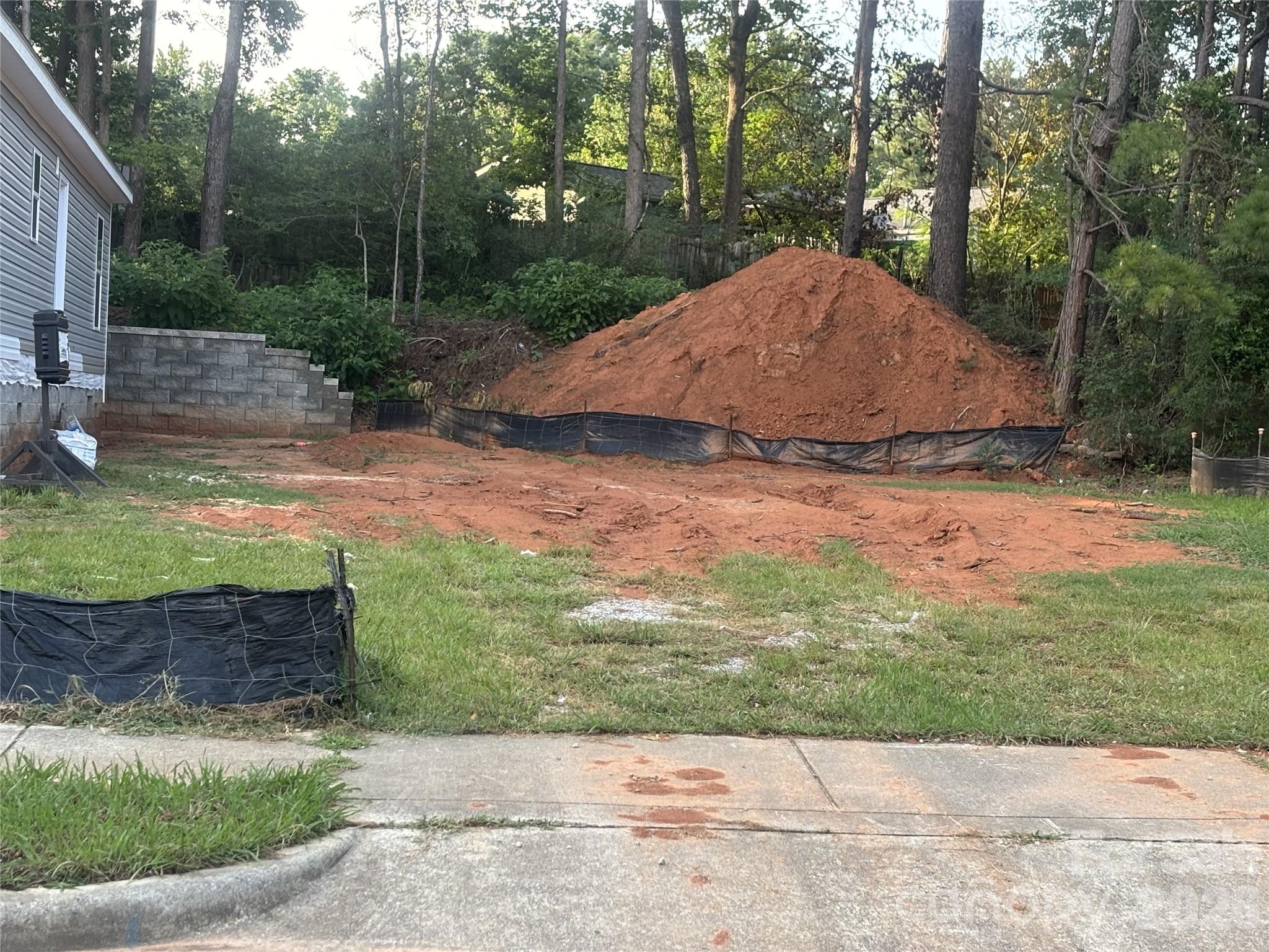 1725 Fox Hollow Drive Property Photo 2