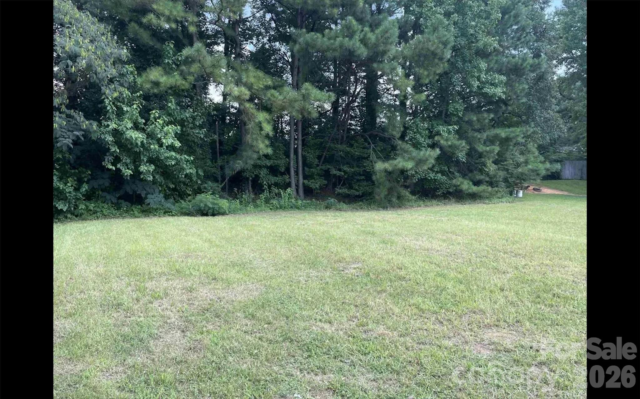1725 Fox Hollow Drive Property Photo 4