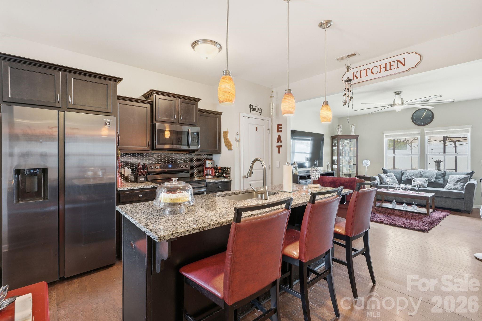 3921 Bighorn Way Property Photo 9
