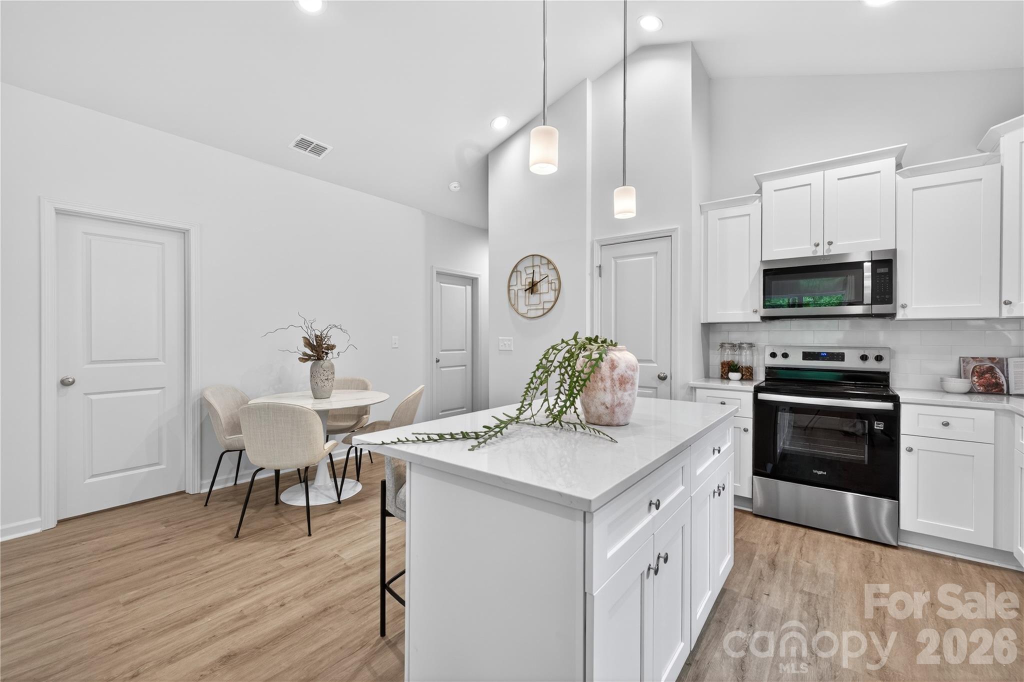 302 Starr Street Property Photo 3