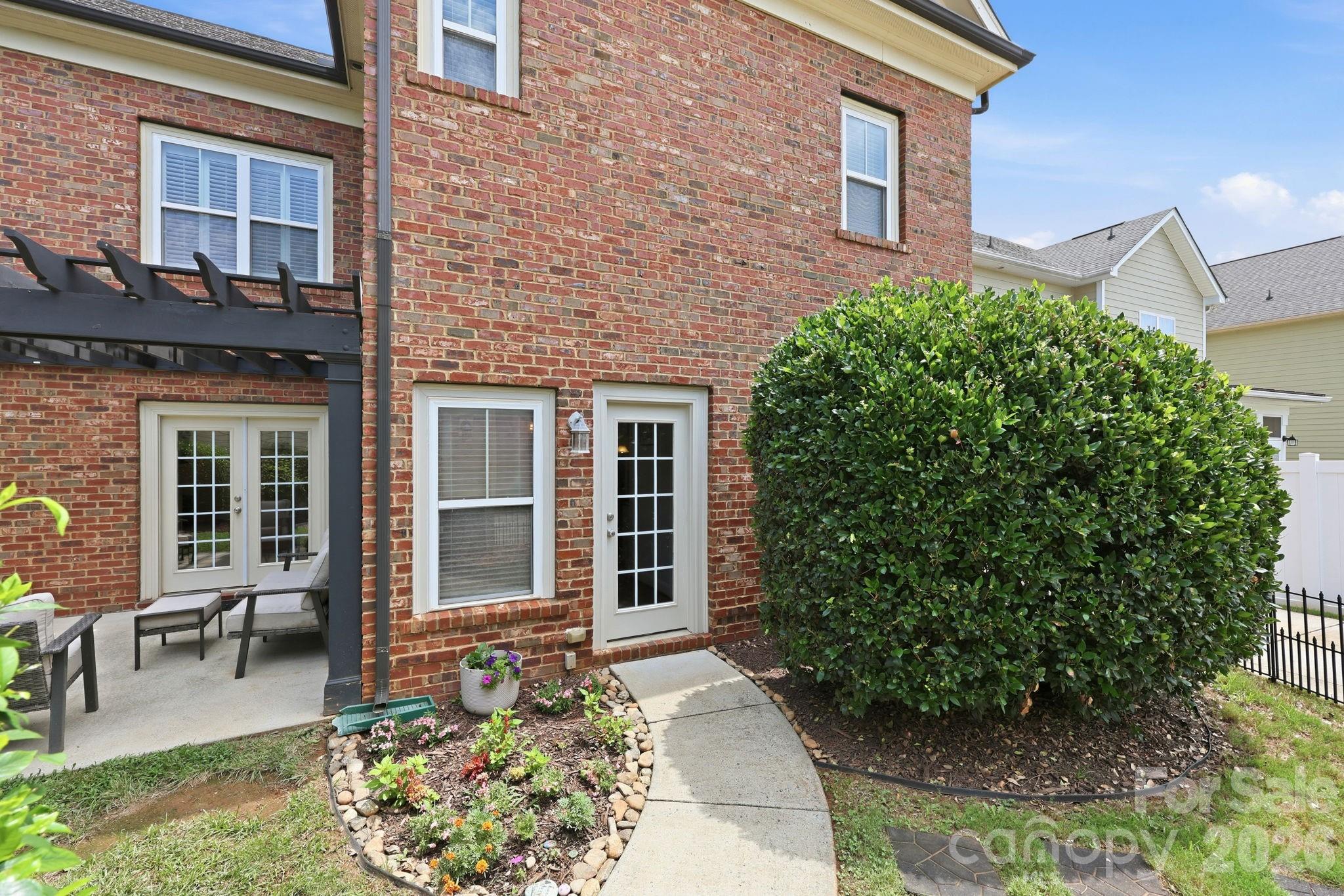 6333 Kennard Drive Property Photo 40