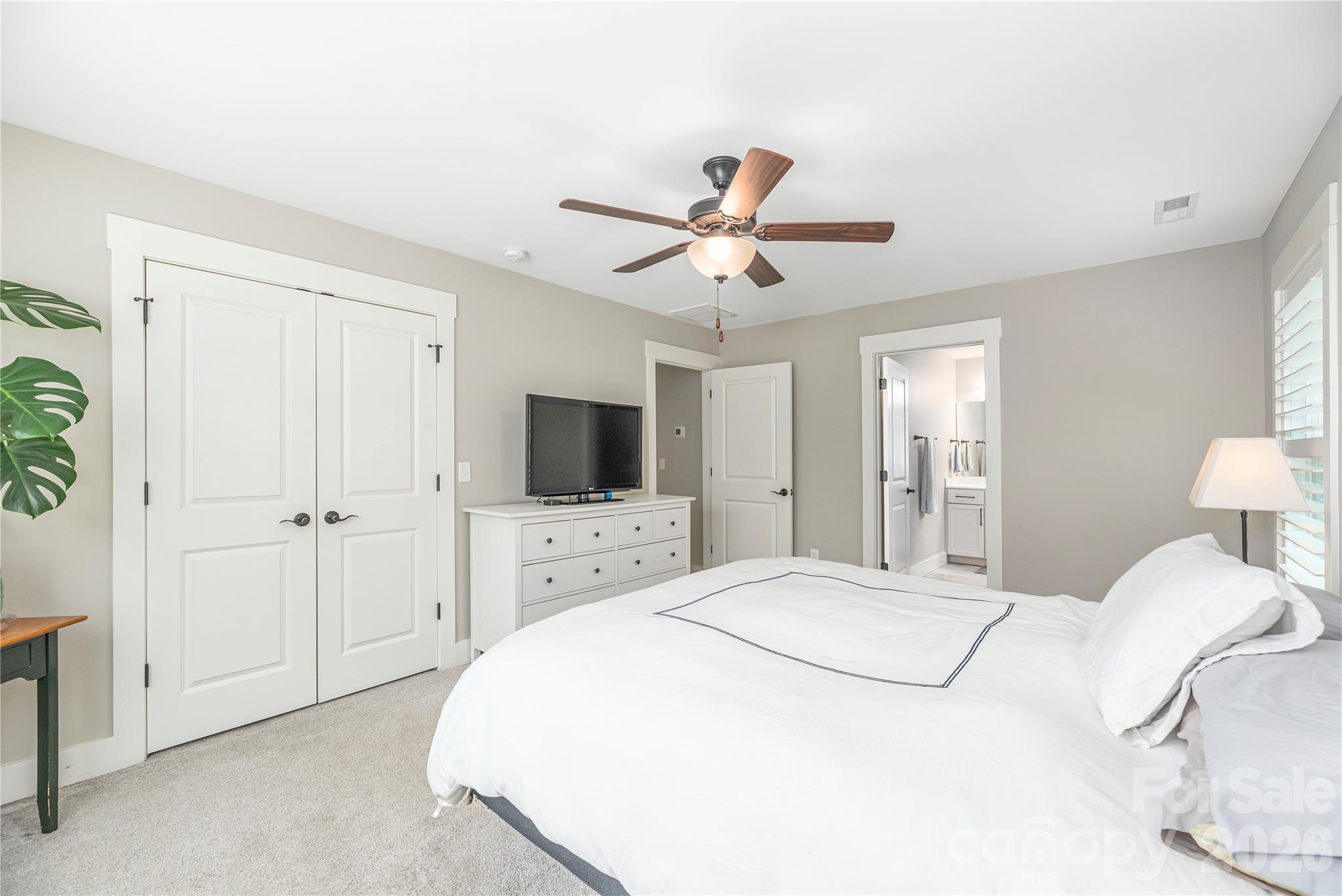 21 Crayton Park Drive Property Photo 4