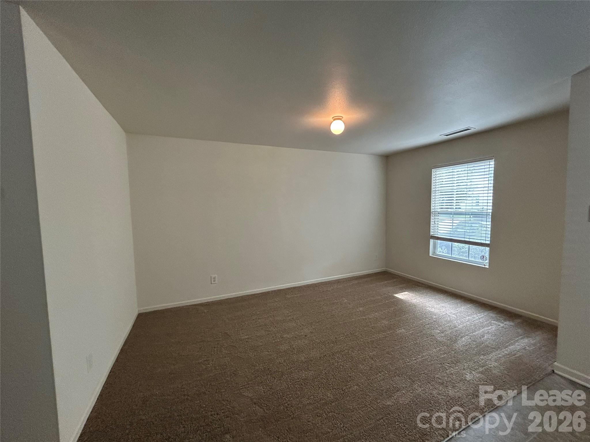3015 Meadow Knoll Drive Property Photo 2