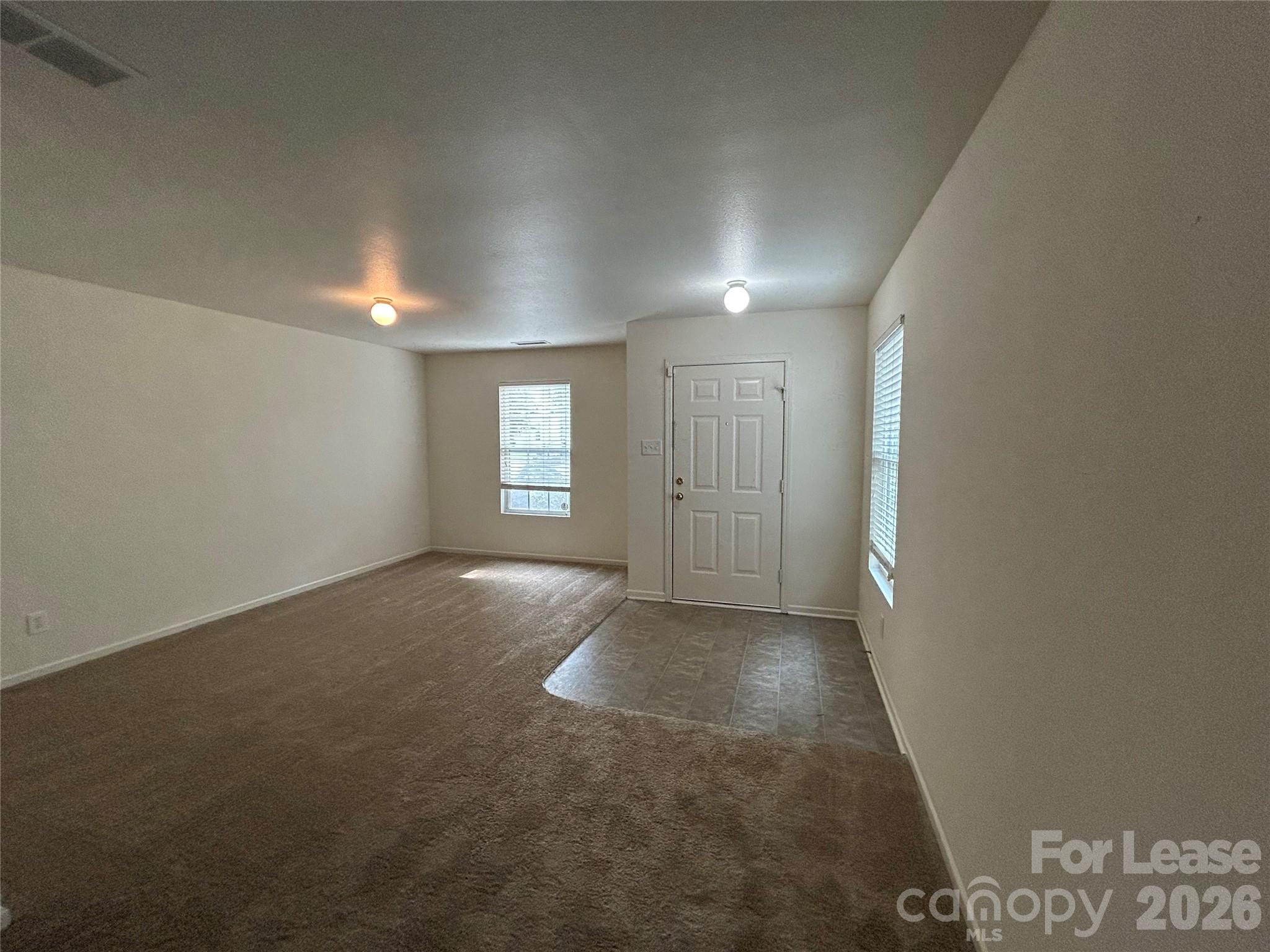 3015 Meadow Knoll Drive Property Photo 3