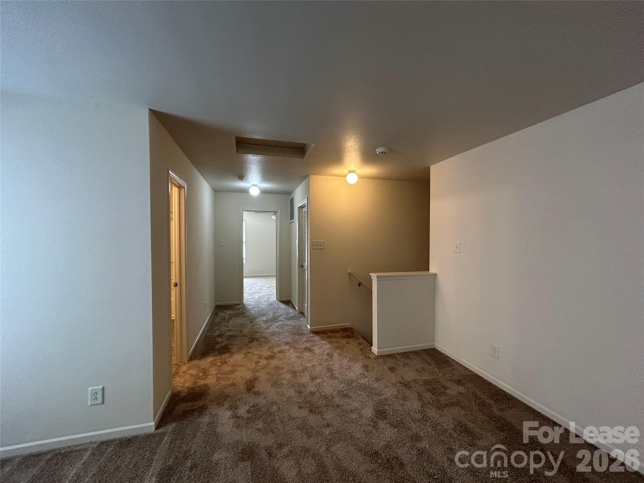 3015 Meadow Knoll Drive Property Photo 13