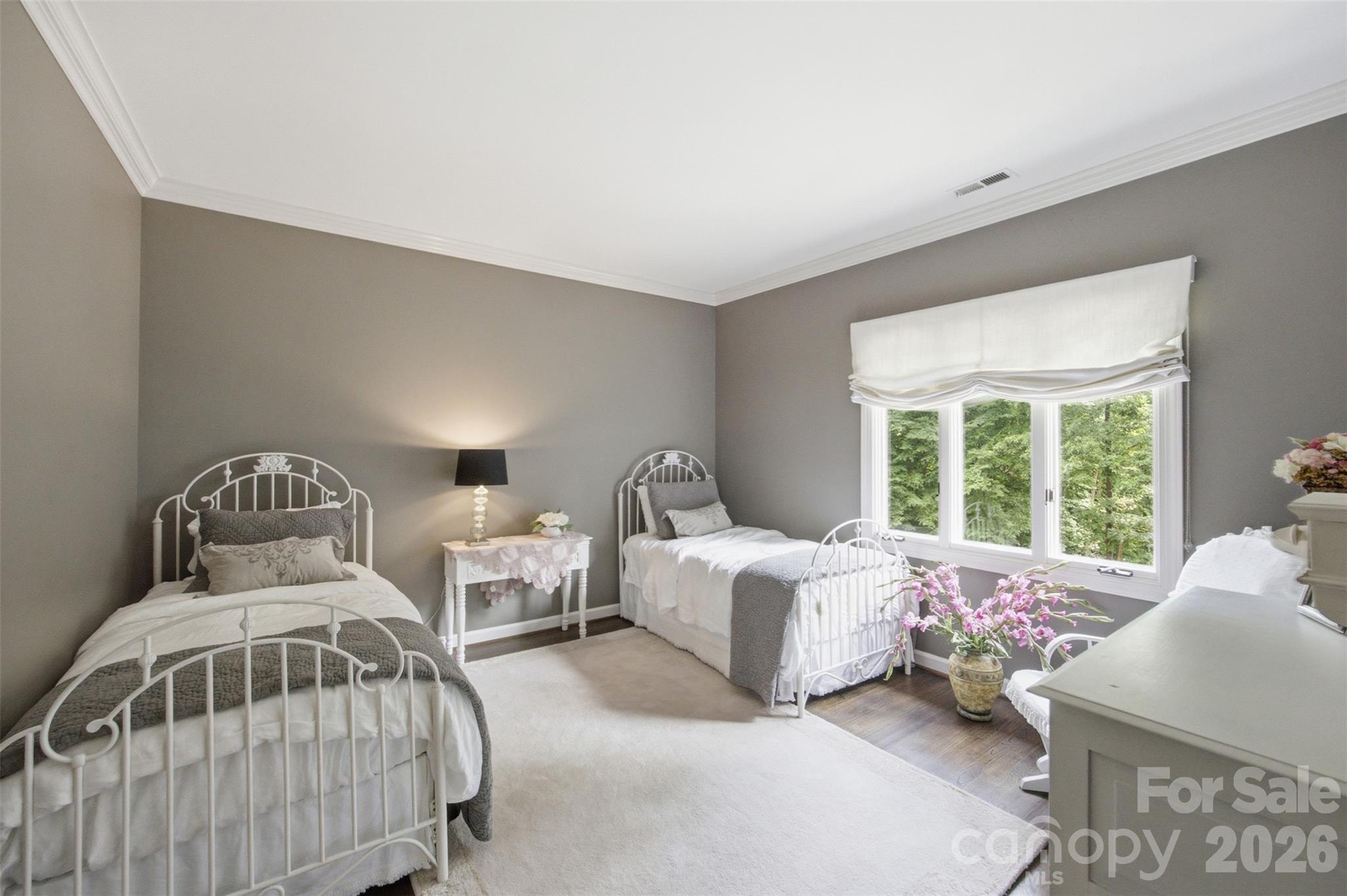 528 Stuart Ridge Property Photo 22