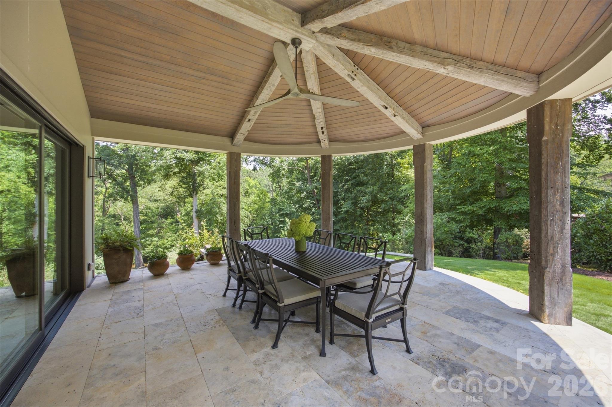 528 Stuart Ridge Property Photo 33