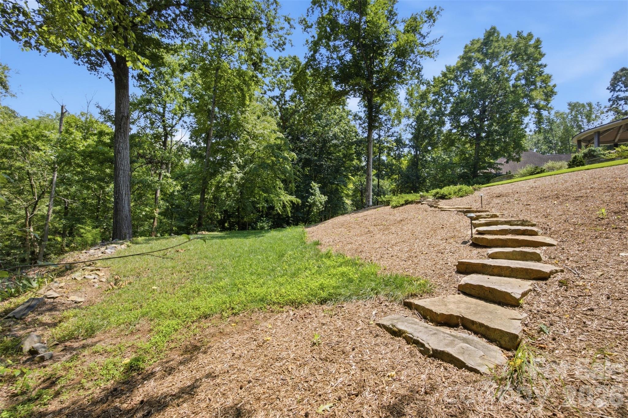 528 Stuart Ridge Property Photo 40
