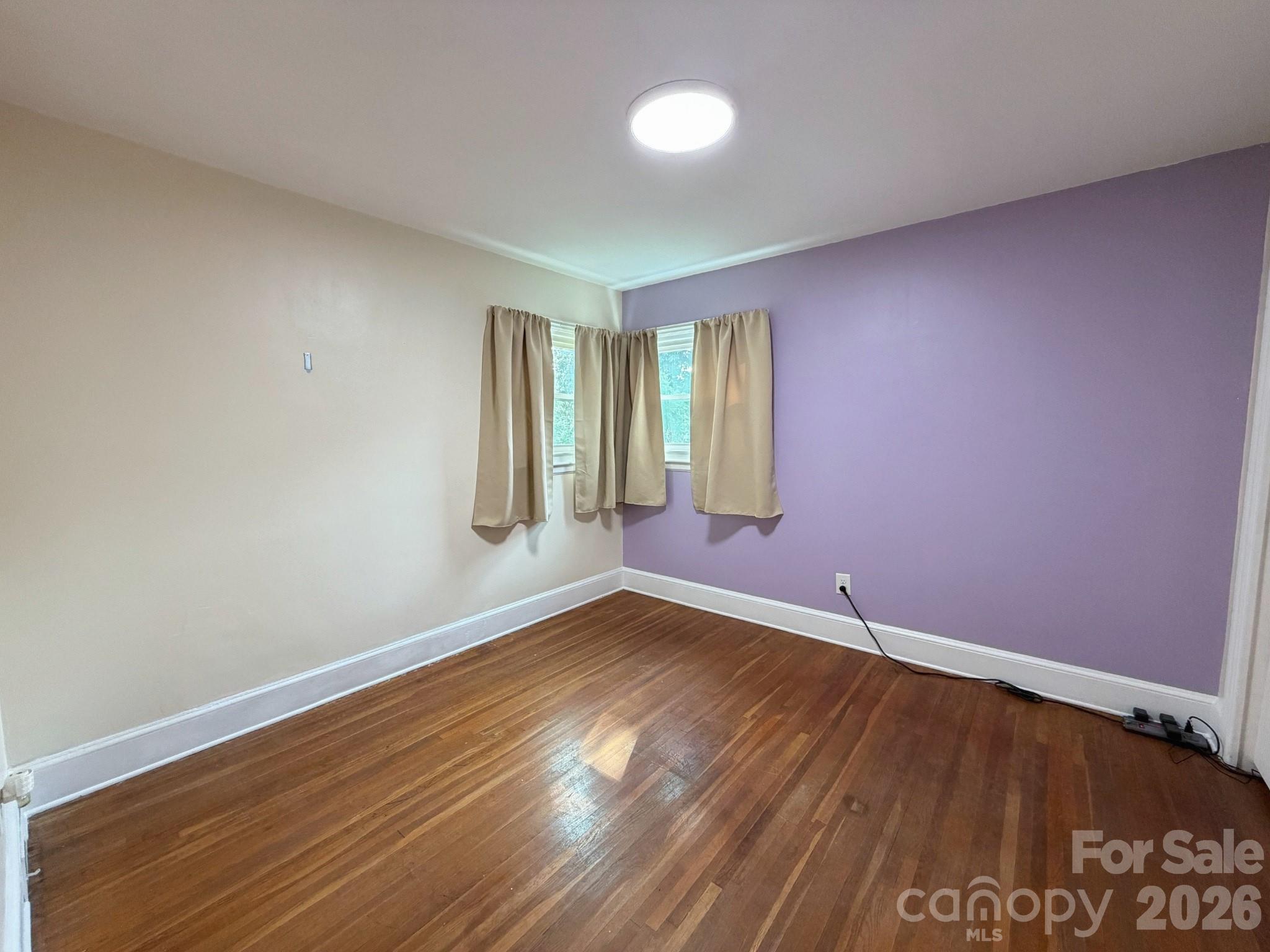 1327 Dresden Drive Property Photo 14