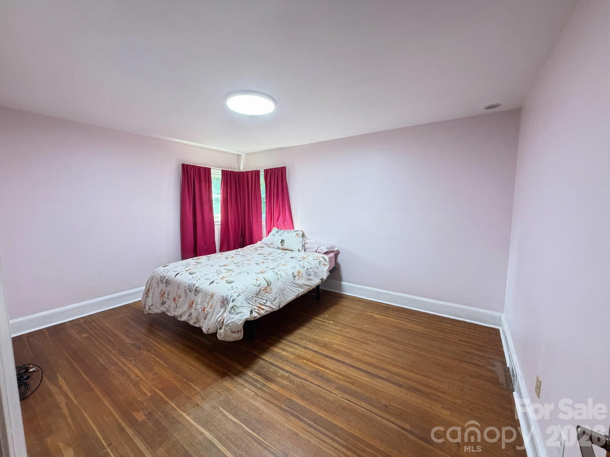 1327 Dresden Drive Property Photo 16