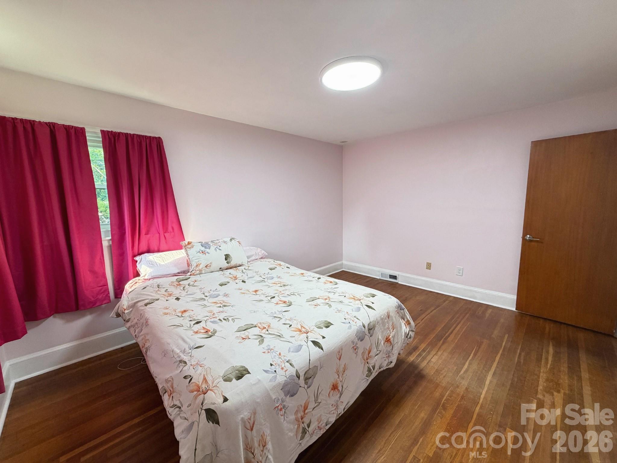 1327 Dresden Drive Property Photo 17