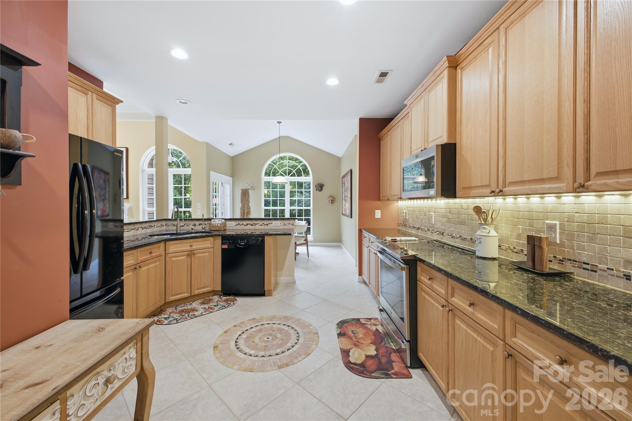 136 Edge Hill Drive Property Photo 10