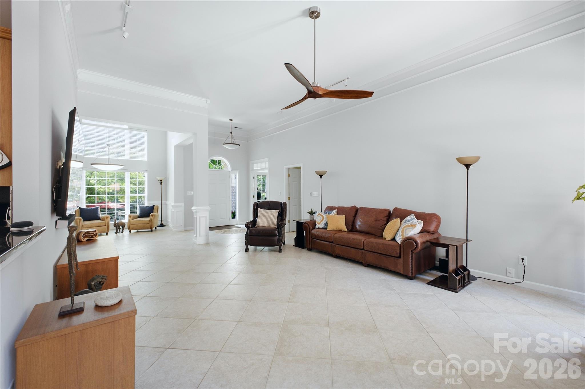 136 Edge Hill Drive Property Photo 10