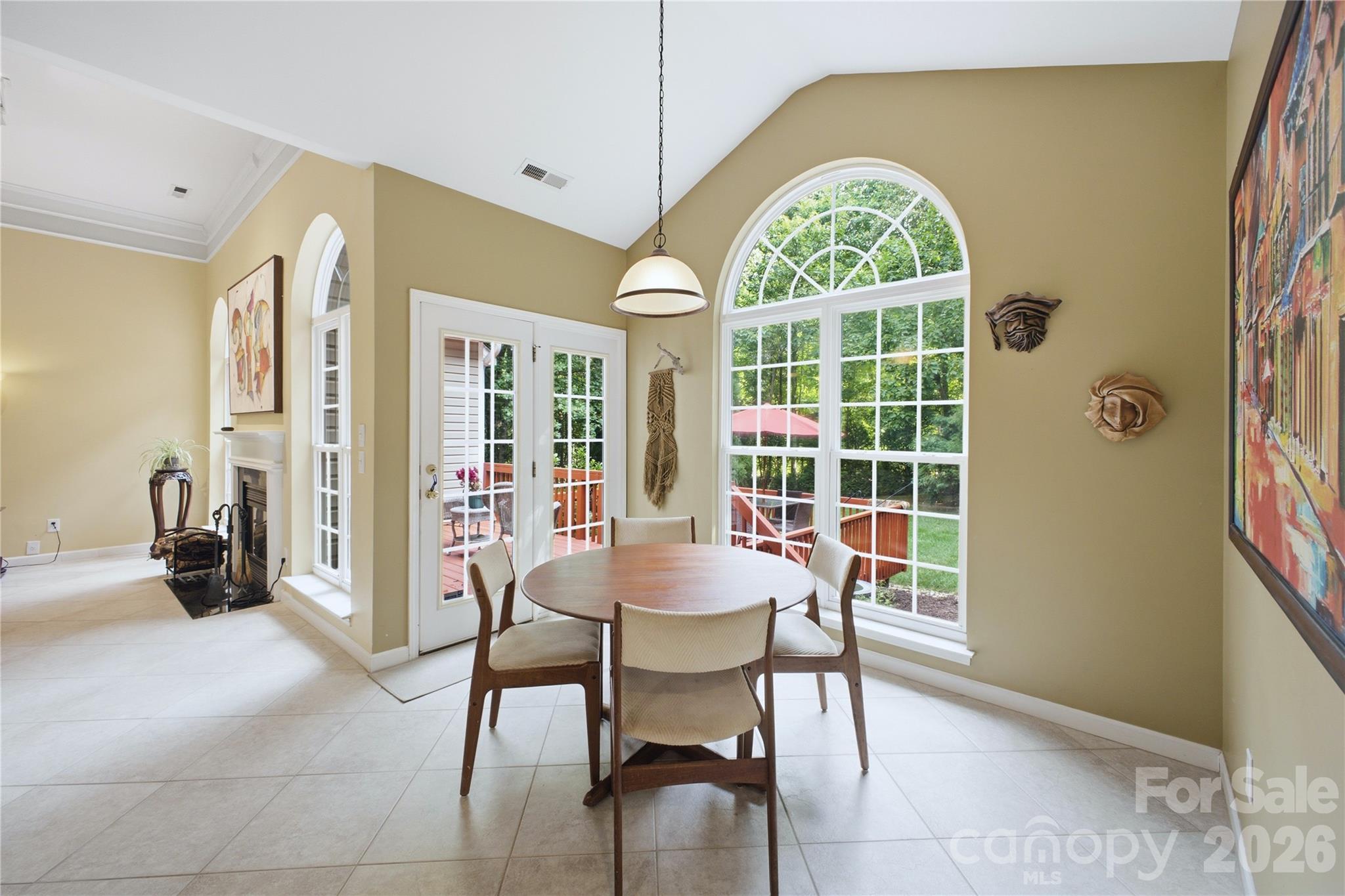 136 Edge Hill Drive Property Photo 17