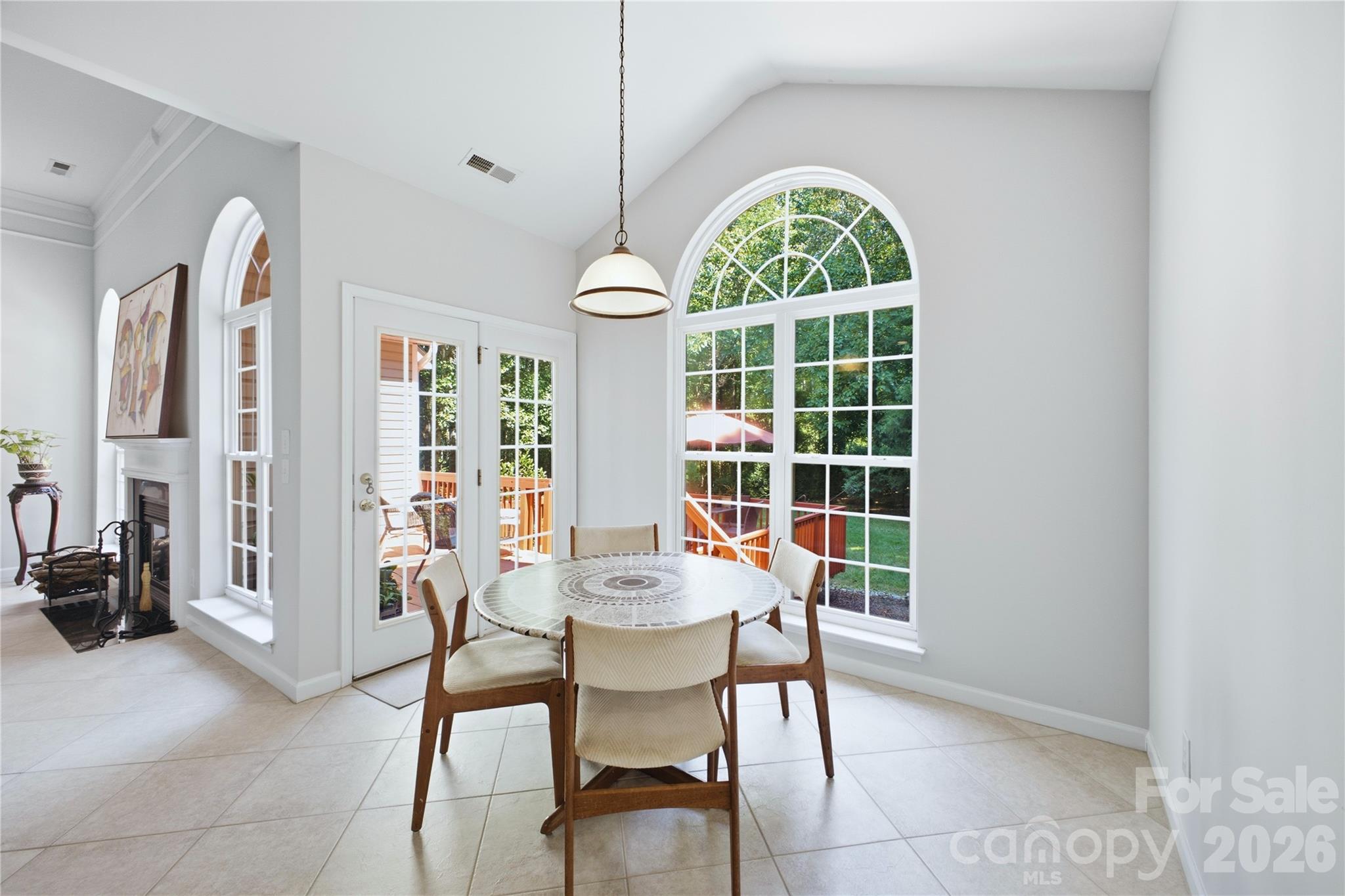 136 Edge Hill Drive Property Photo 17