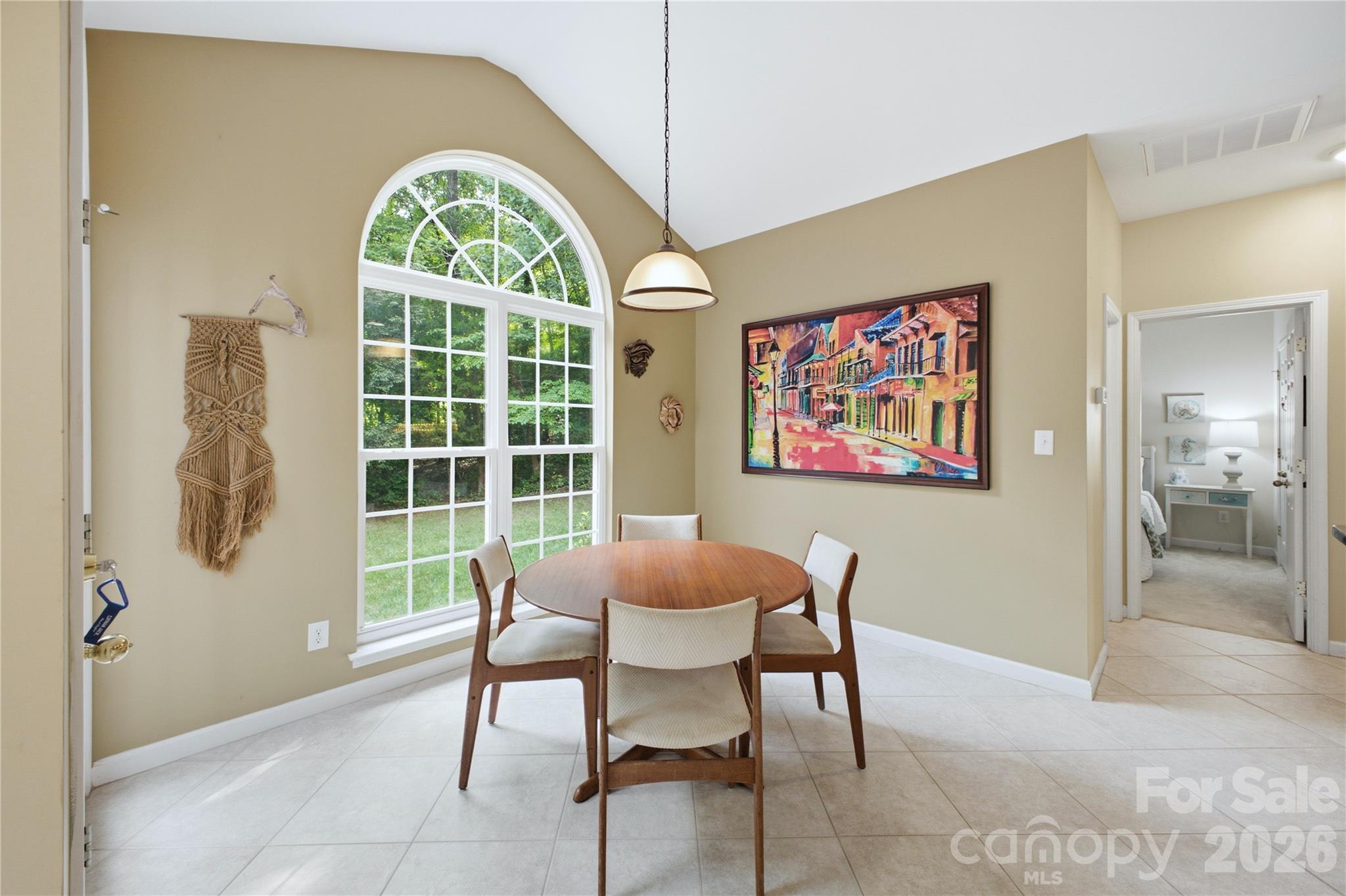 136 Edge Hill Drive Property Photo 18