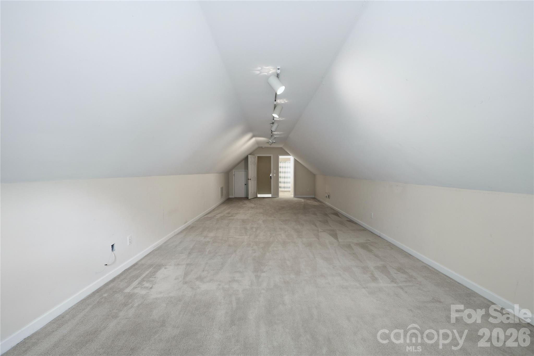 136 Edge Hill Drive Property Photo 34
