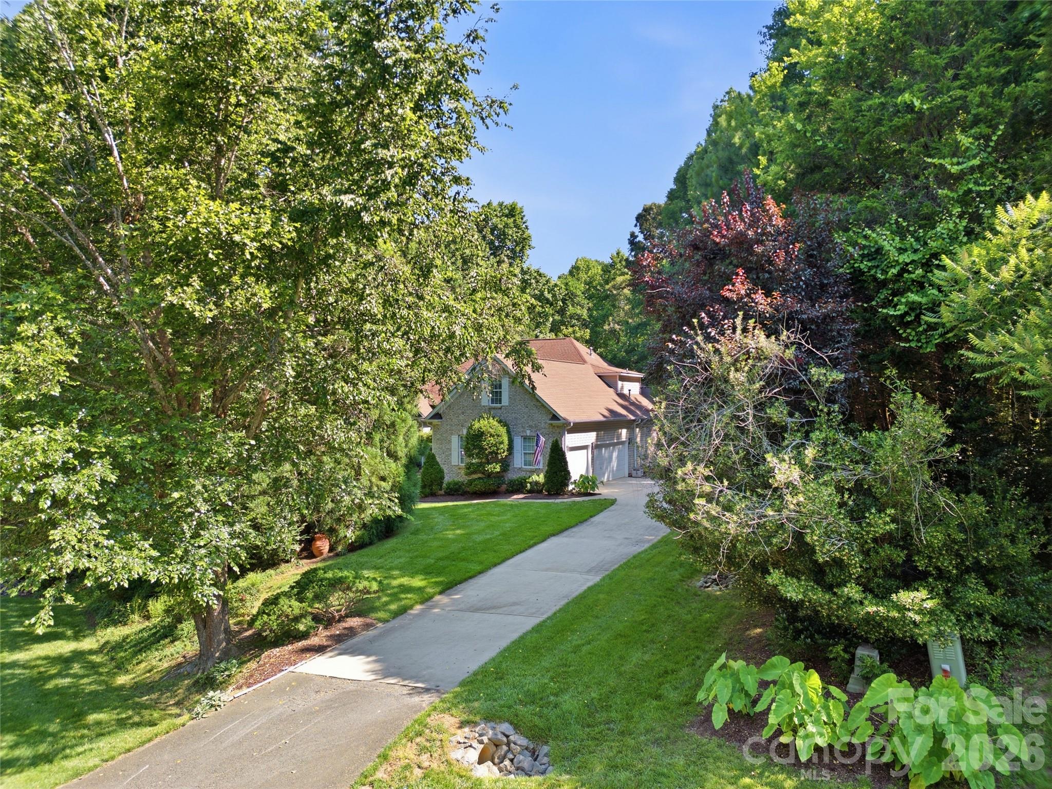 136 Edge Hill Drive Property Photo 37
