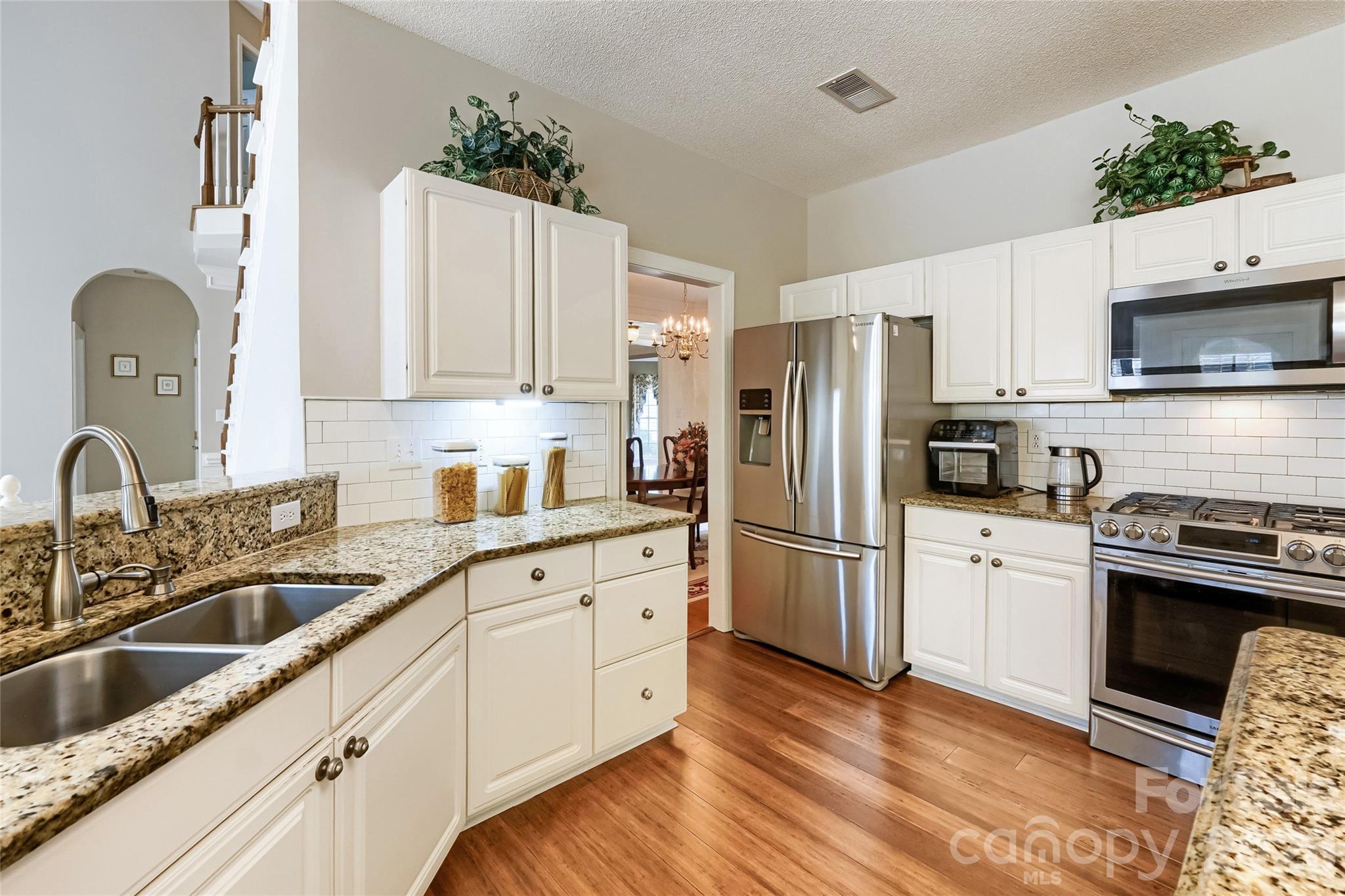 6211 Coleridge Court Property Photo 15