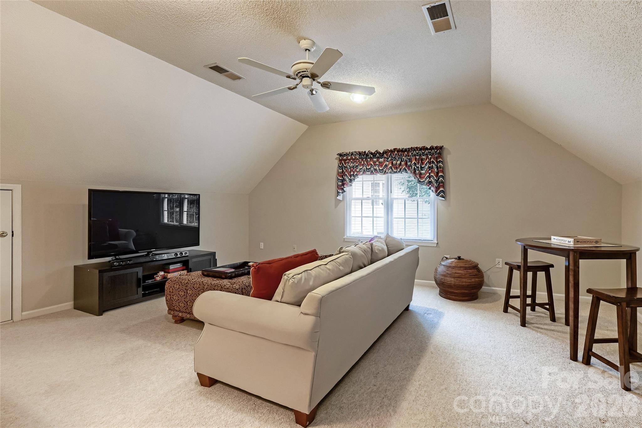 6211 Coleridge Court Property Photo 20