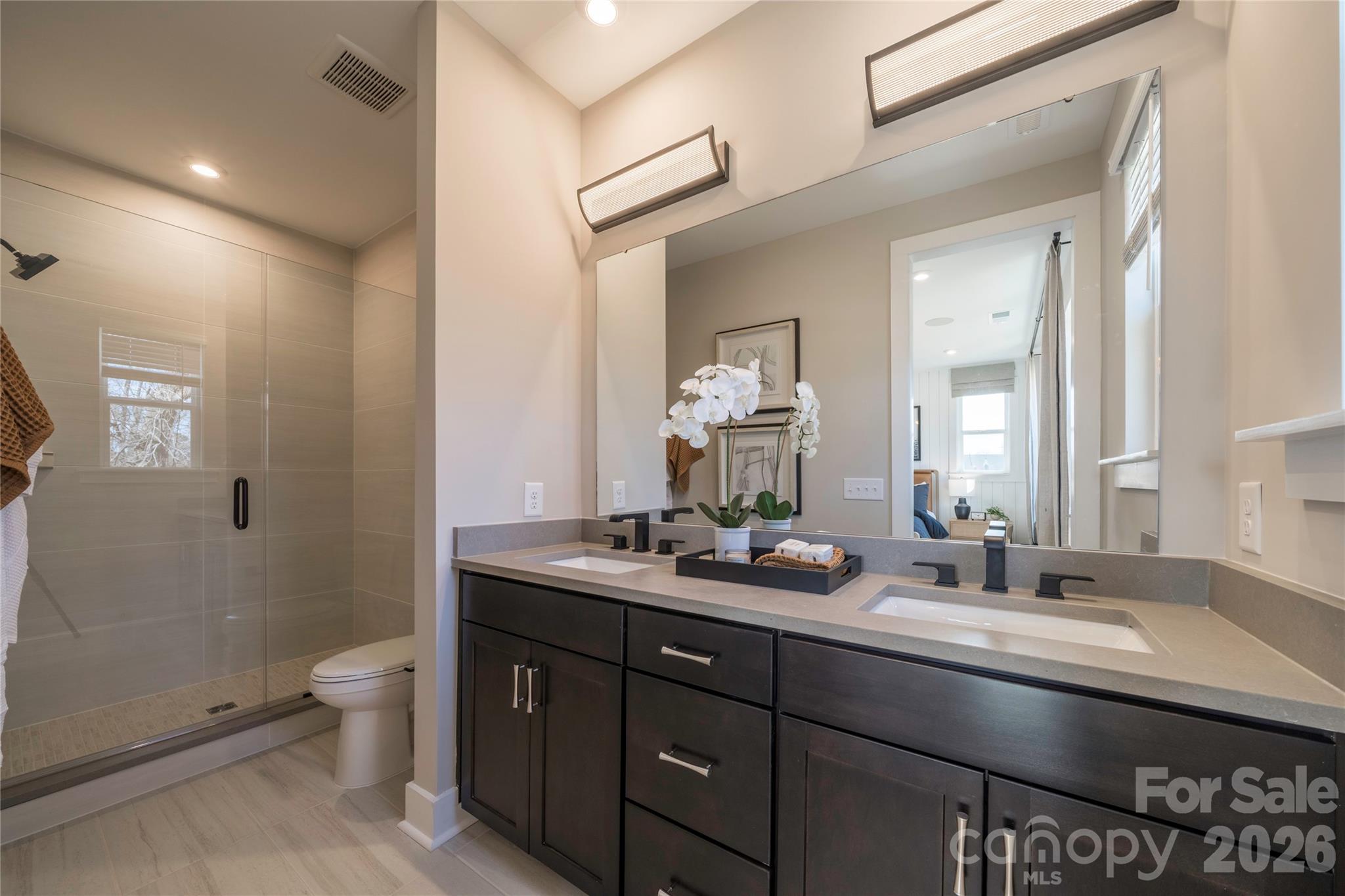 1443 Levy Way Property Photo 16