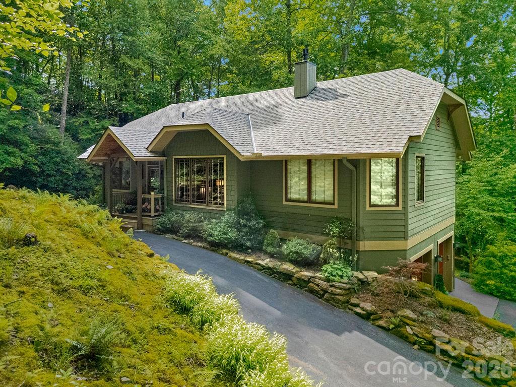 141 Bruce Circle Property Photo 2