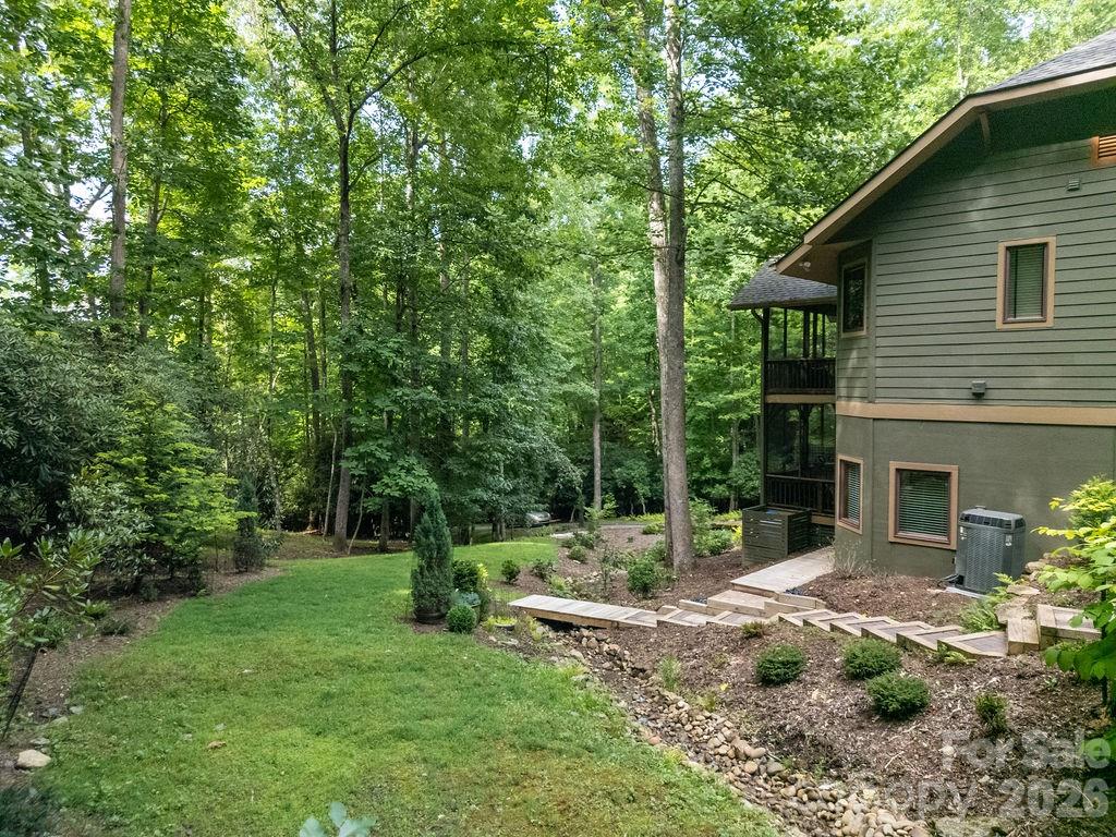 141 Bruce Circle Property Photo 8