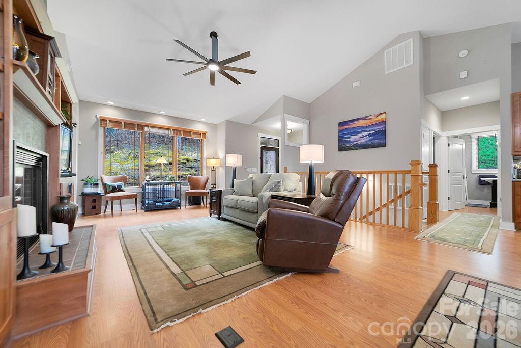 141 Bruce Circle Property Photo 12