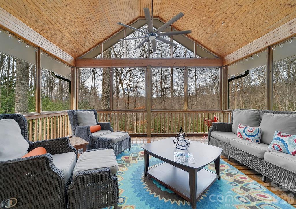 141 Bruce Circle Property Photo 15