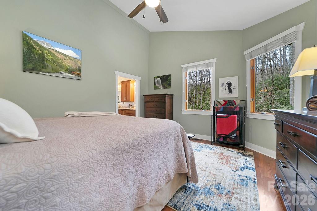 141 Bruce Circle Property Photo 24