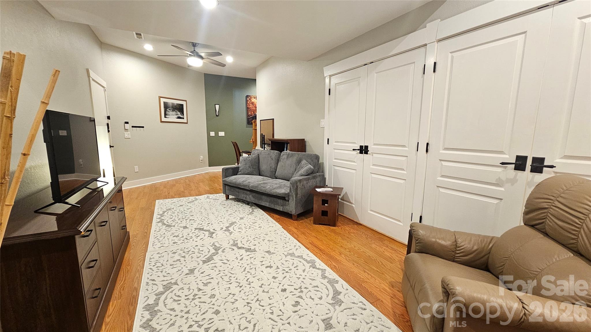 141 Bruce Circle Property Photo 42