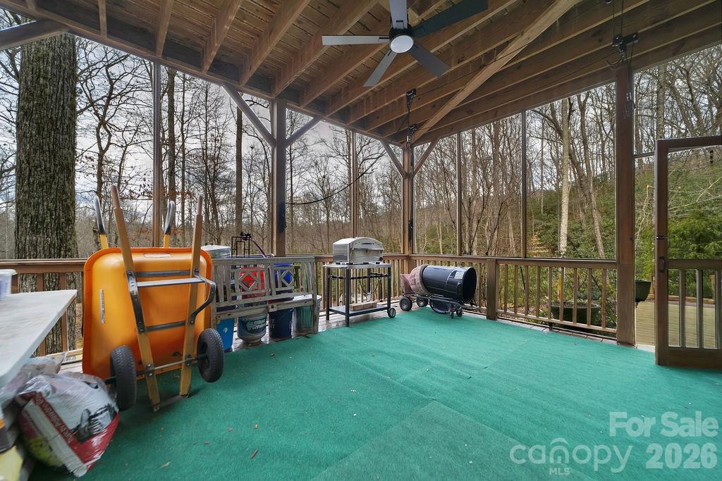 141 Bruce Circle Property Photo 43