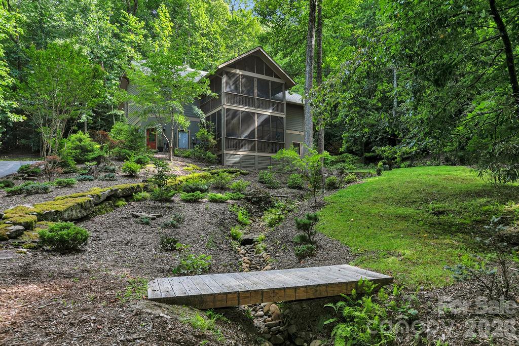 141 Bruce Circle Property Photo 47
