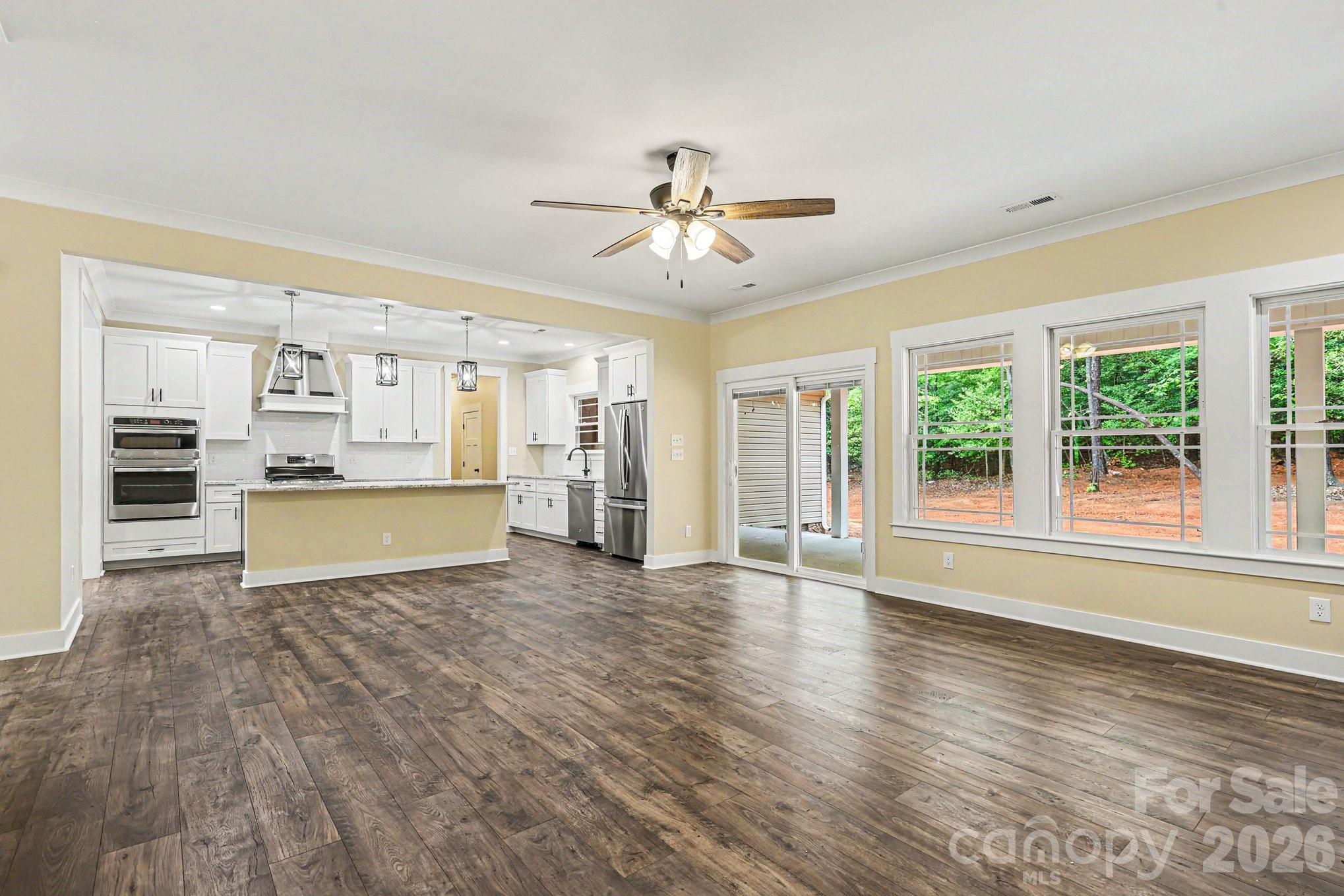 582 Starboard Reach None Property Photo 3