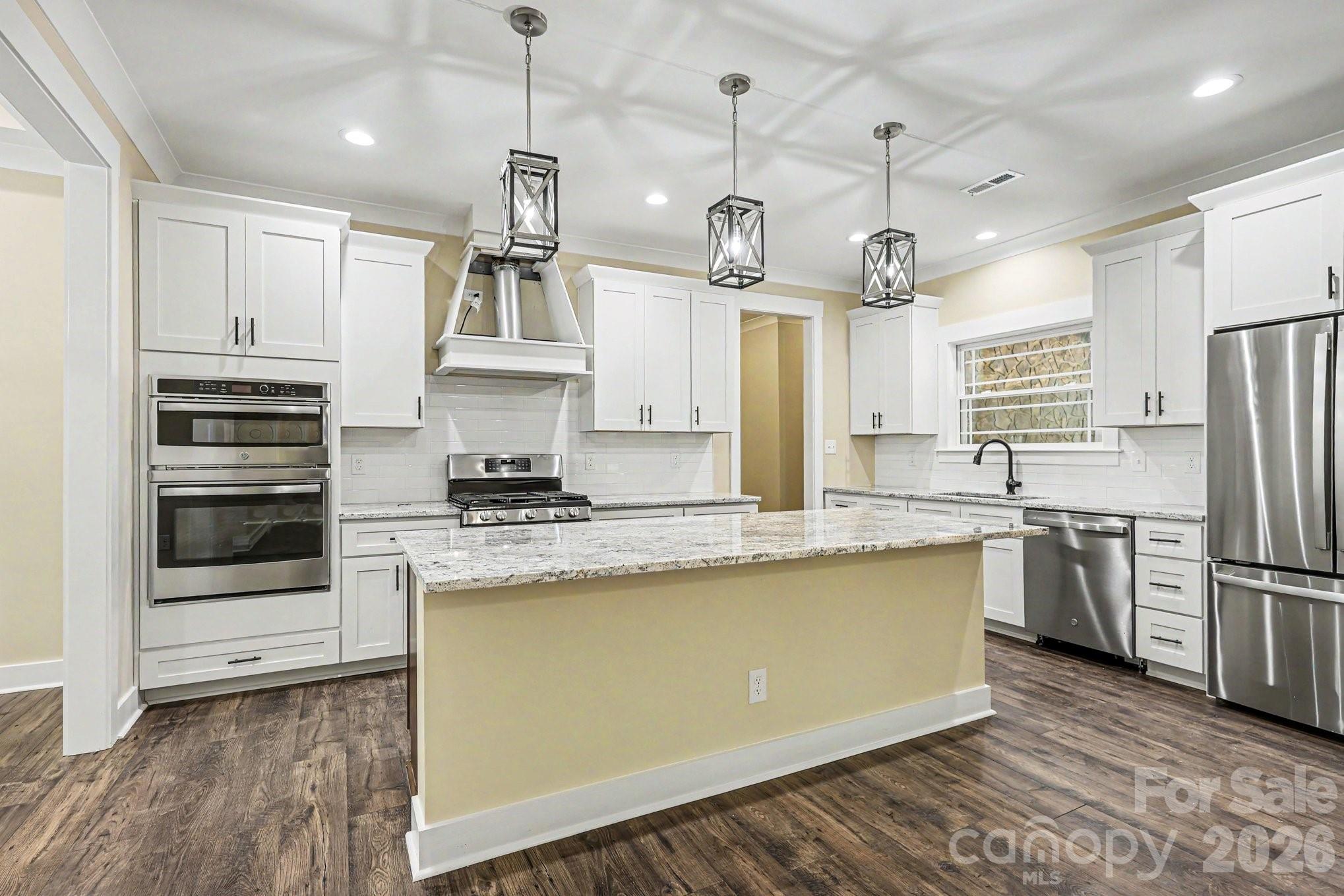 582 Starboard Reach None Property Photo 6