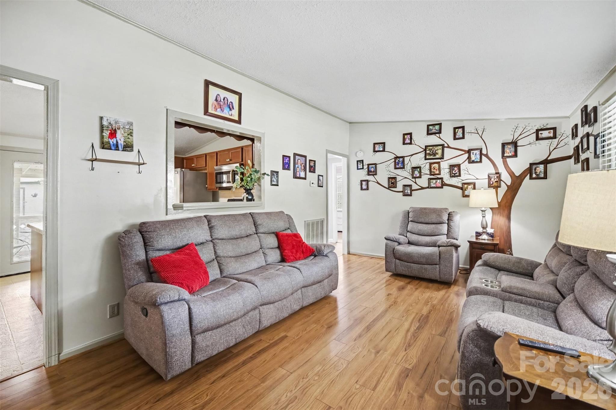 104 E Main Street Property Photo 6