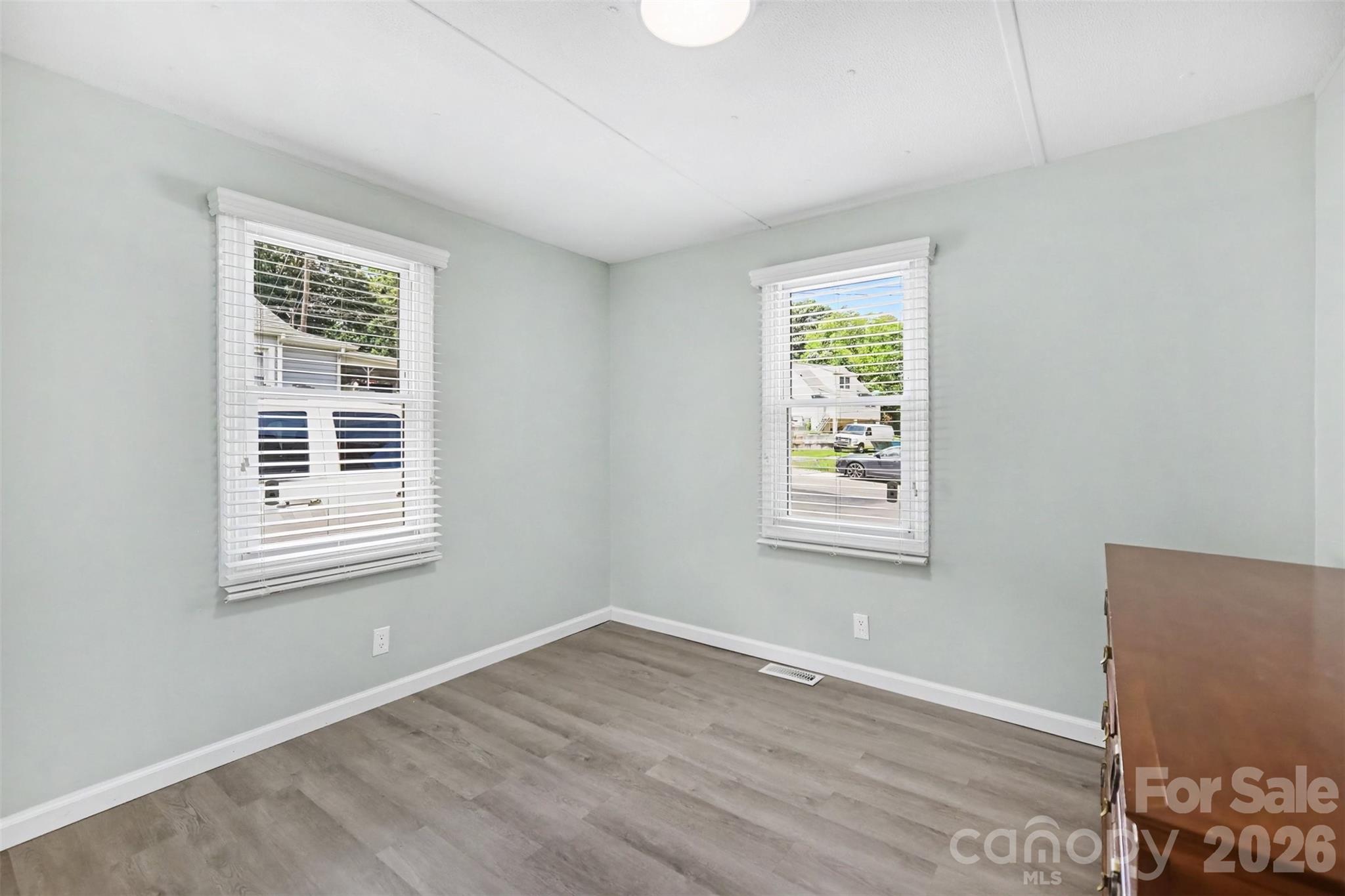 104 E Main Street Property Photo 16