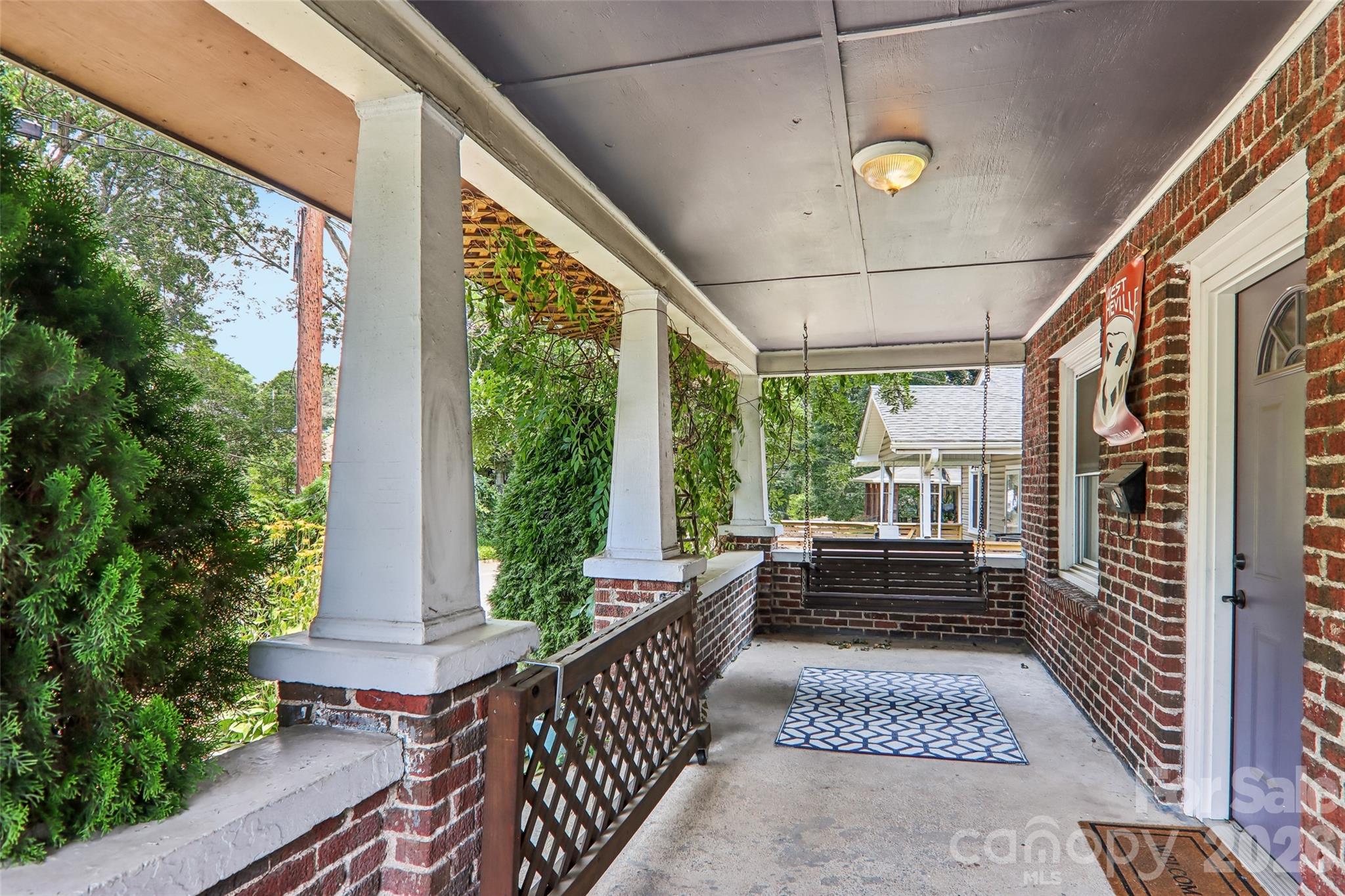276 State Street Property Photo 4
