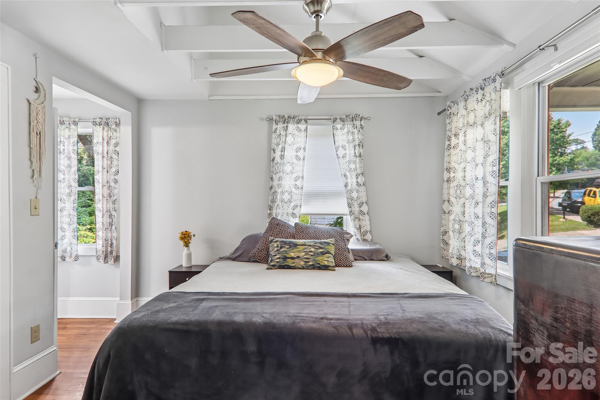 276 State Street Property Photo 18