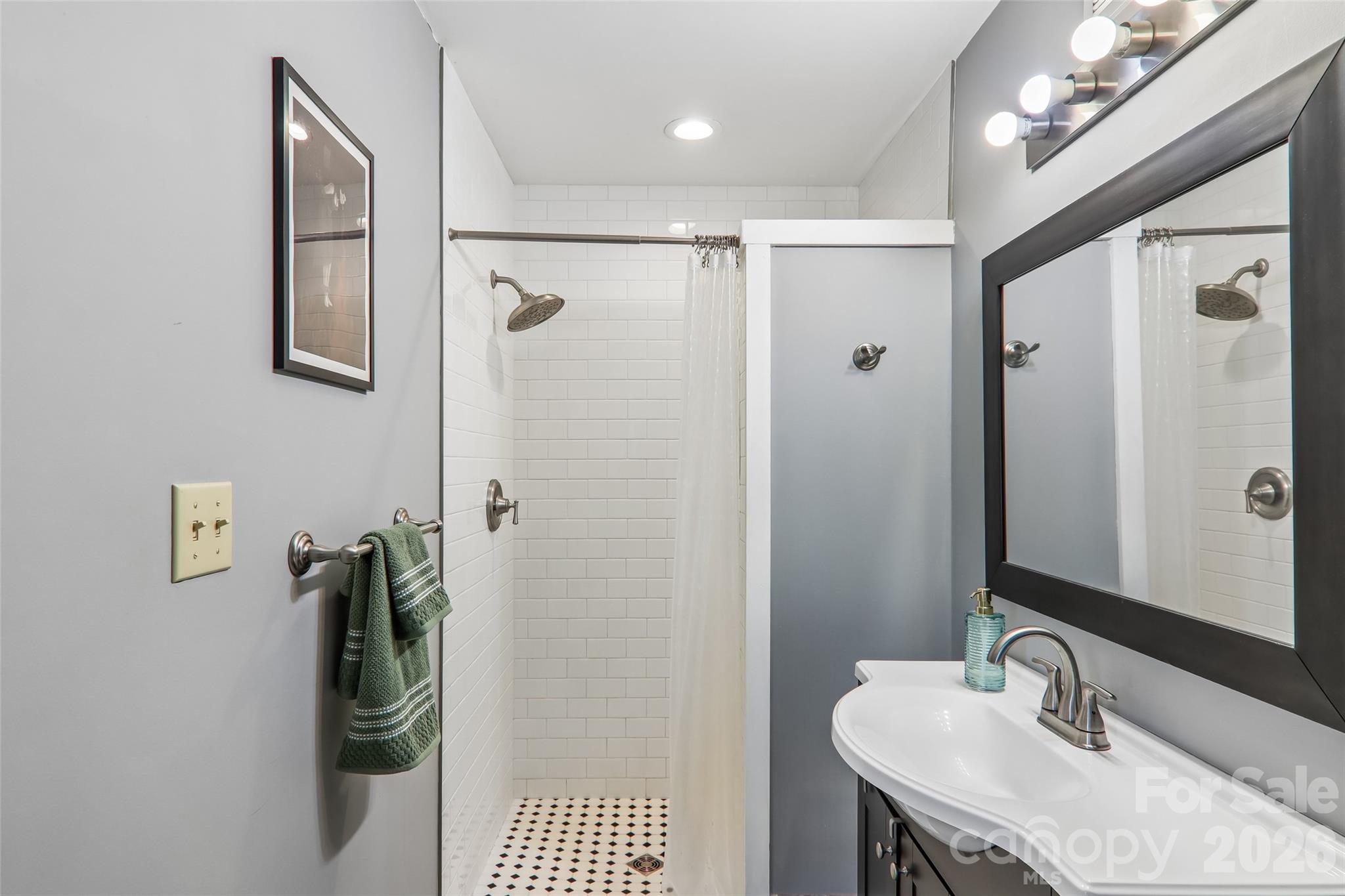 276 State Street Property Photo 22