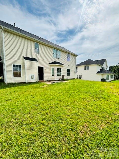 3306 Daniel Place Drive 167 Property Photo 4